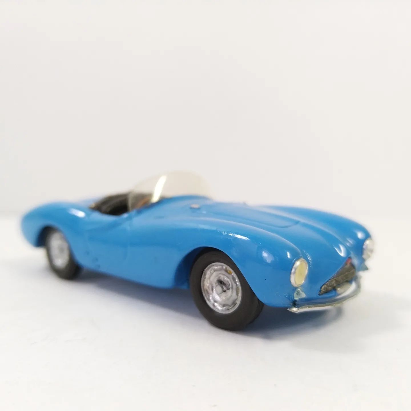 Otai Store77 - The Bugatti Type 252 was the last one off... | Facebook
