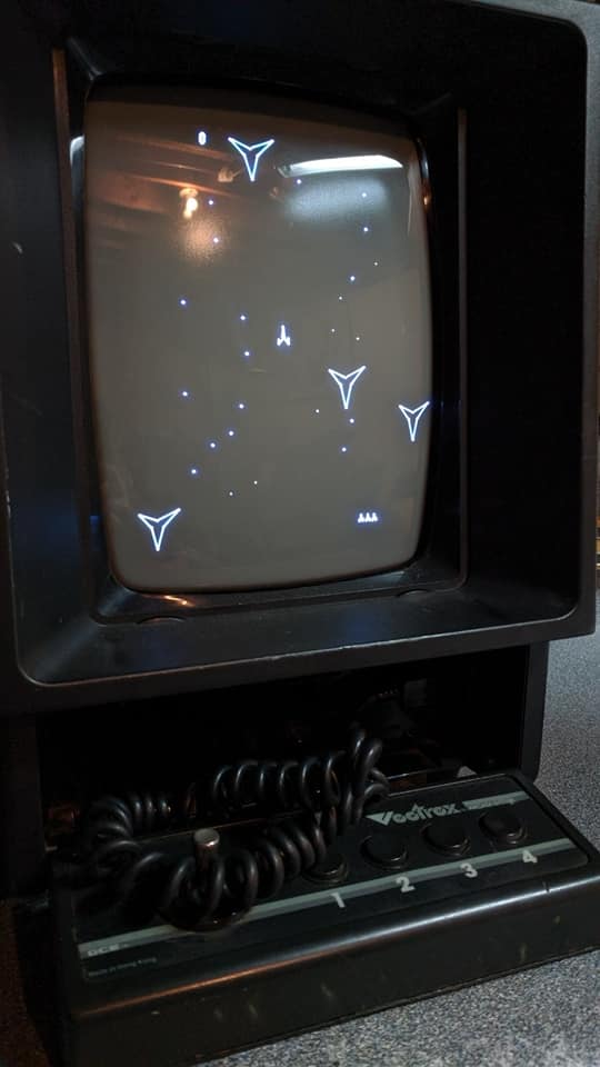 LZX Happiness Circle of Friends | The typical Vectrex mod for xy vector ...
