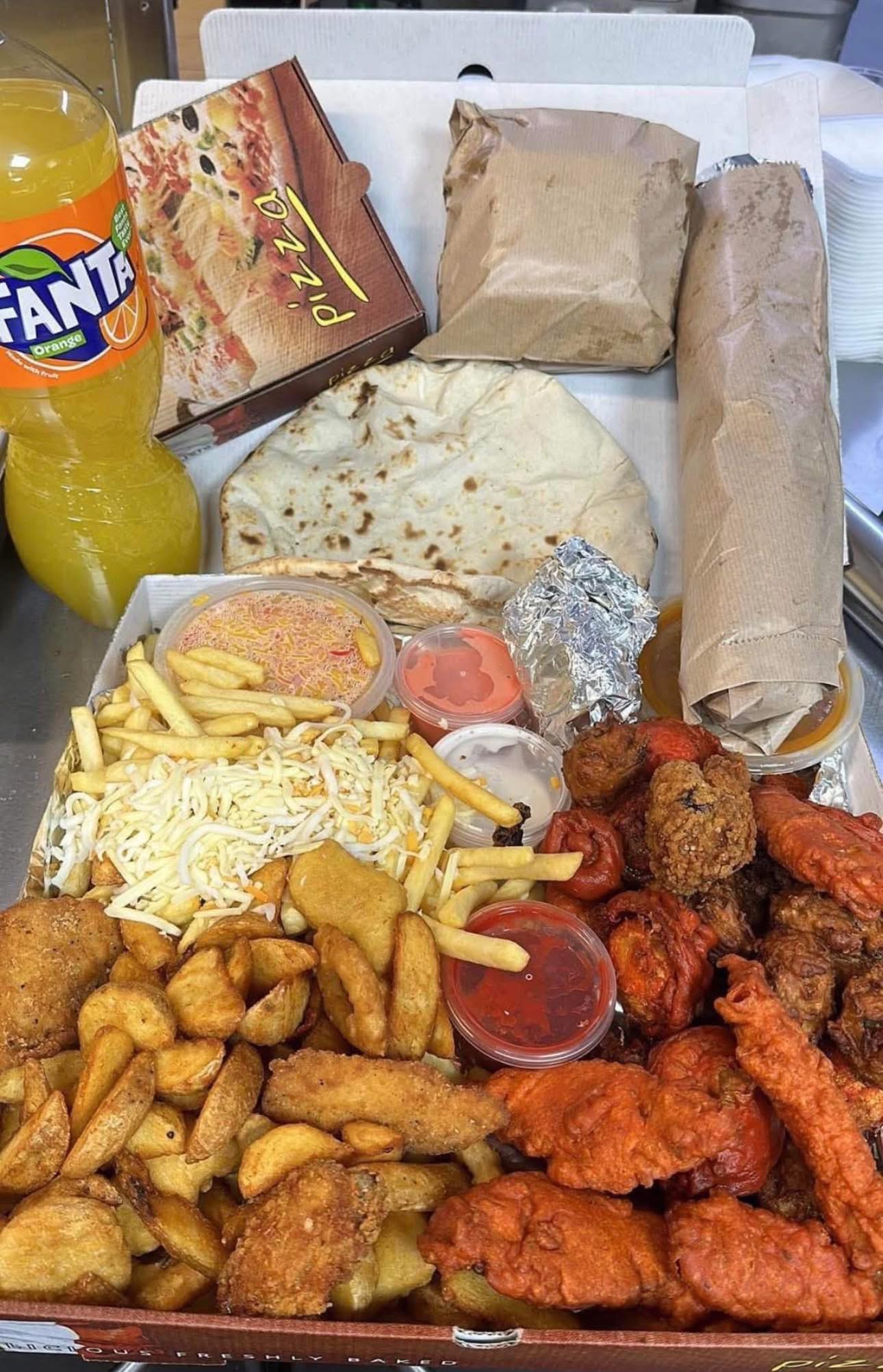 Curry - 💛 Gold Box for ONLY £24.99💛 Today’s your chance to grab our ...