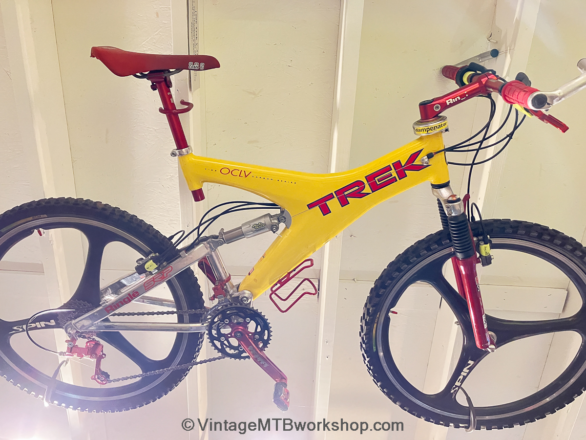 Early 90s vintage mountain bike details