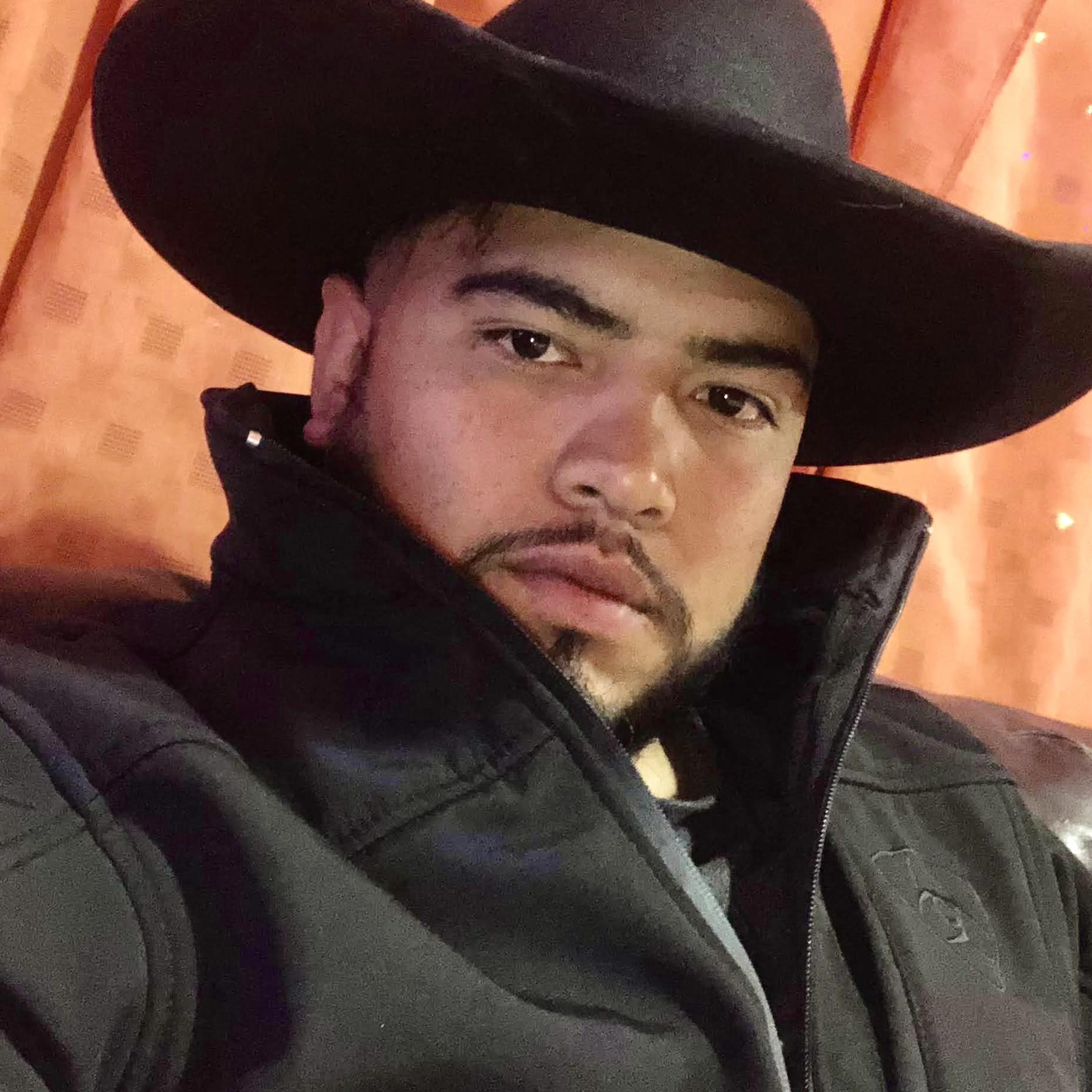 Alex Reyes Flores