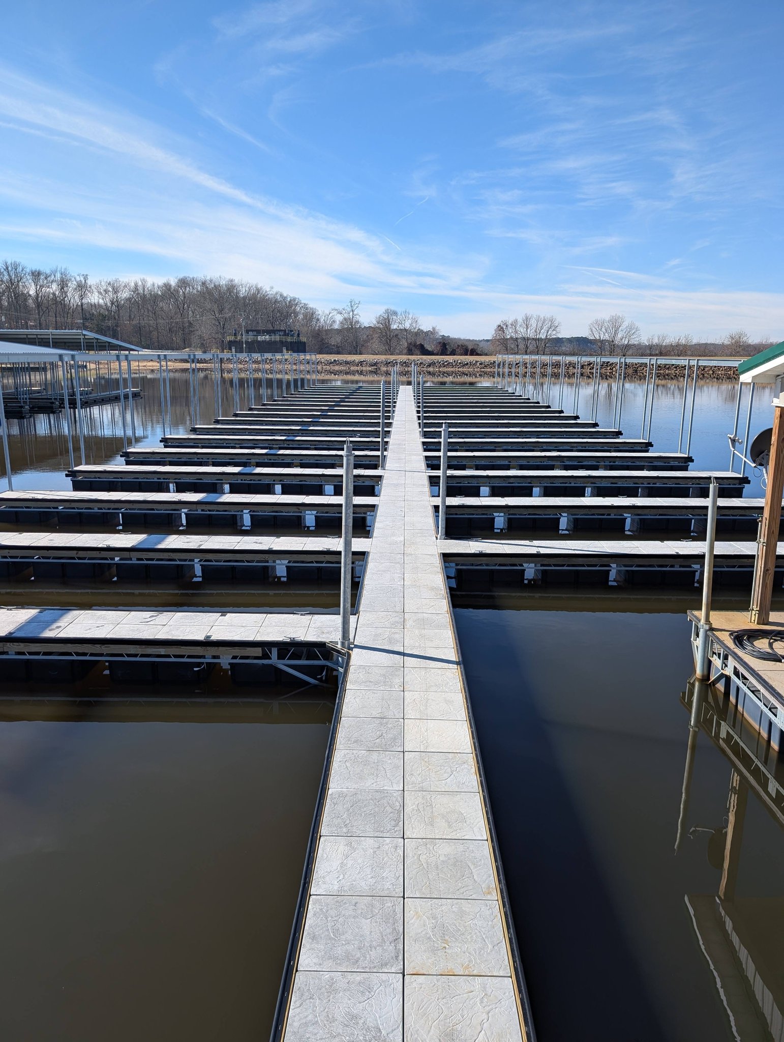 Pleasant View Resort & Marina | Springville TN