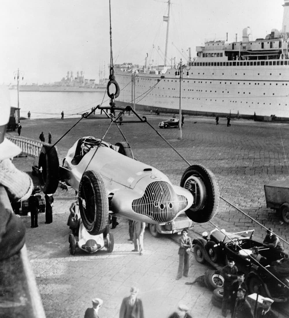 The Mechanists - If you thought the racing team put a lot of trust in ...