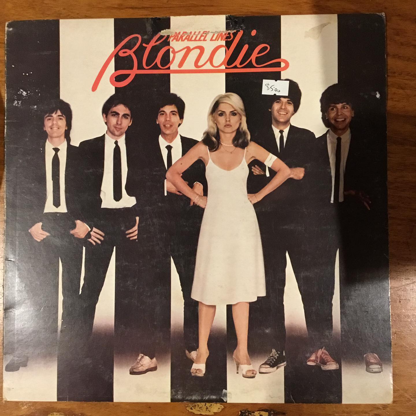 Parallel Lines the third studio album by Blondie released on