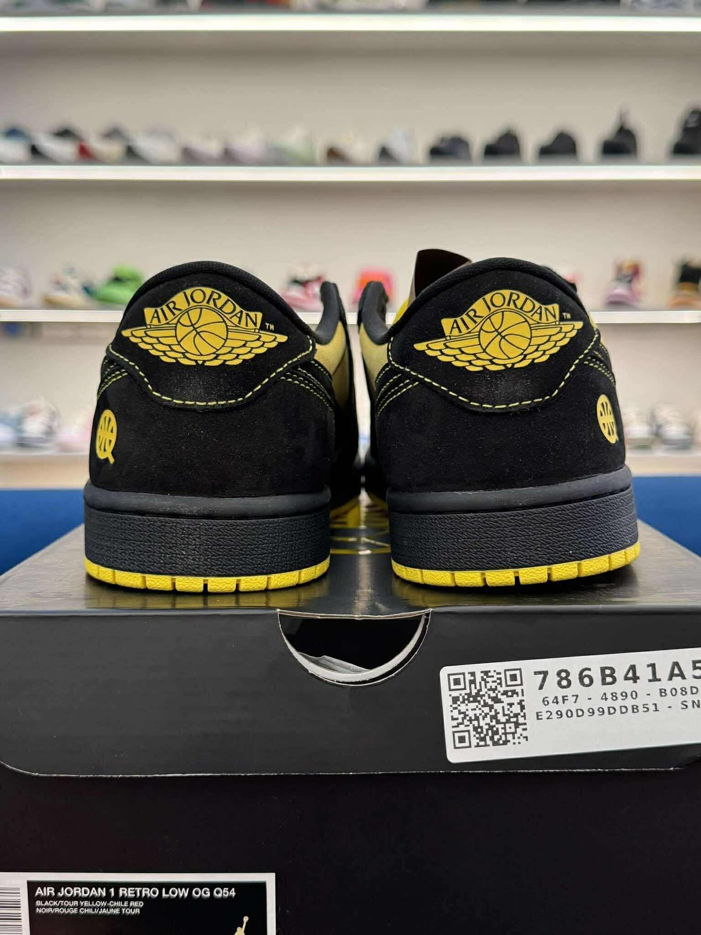 พรีออเดอร์ Jordan 1 Retro Low OG Quai 54 Black Tour Yellow Red 