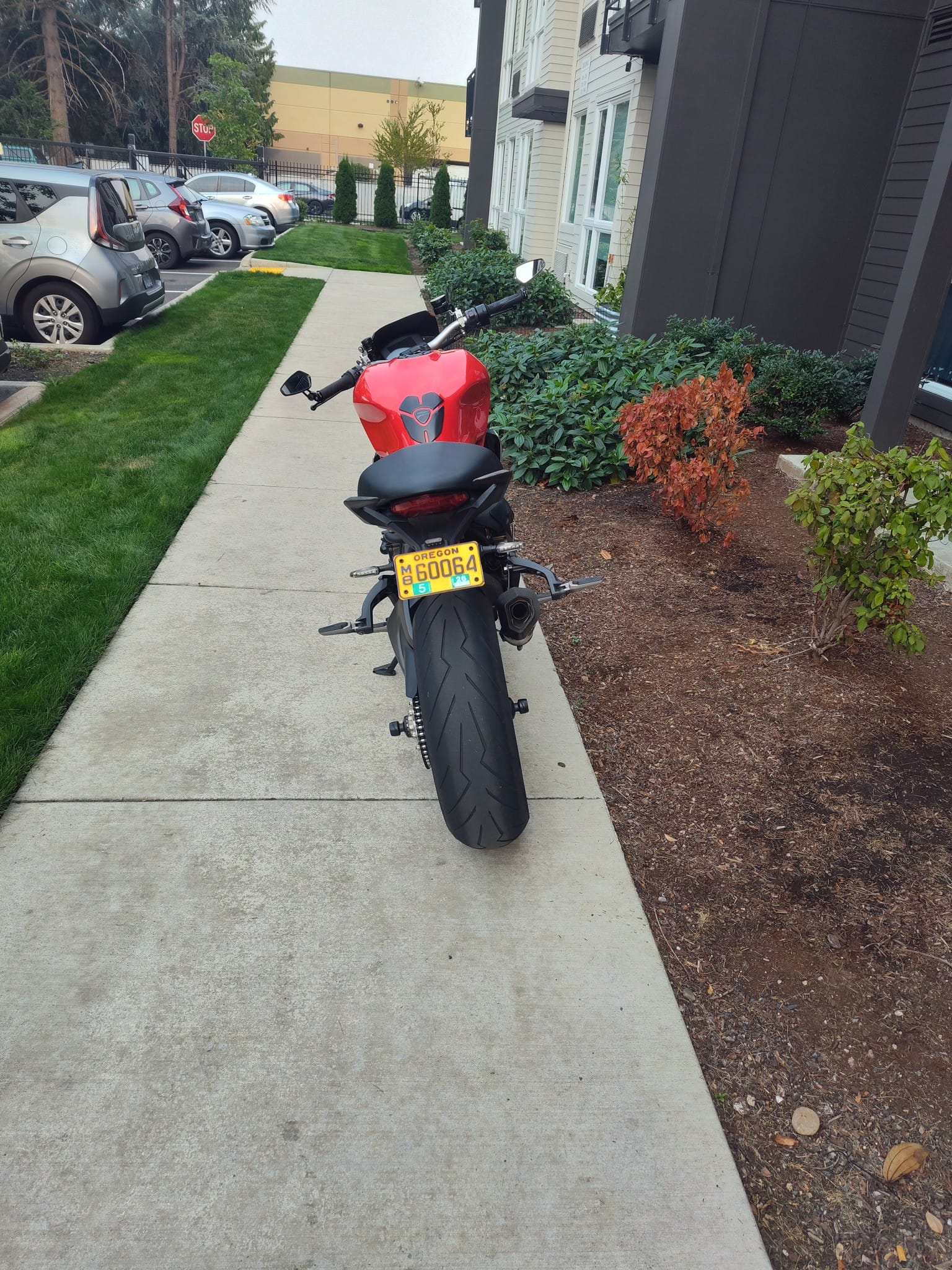 Is the motorcycle with plate number M8 60064 stolen in S.E. Portland?