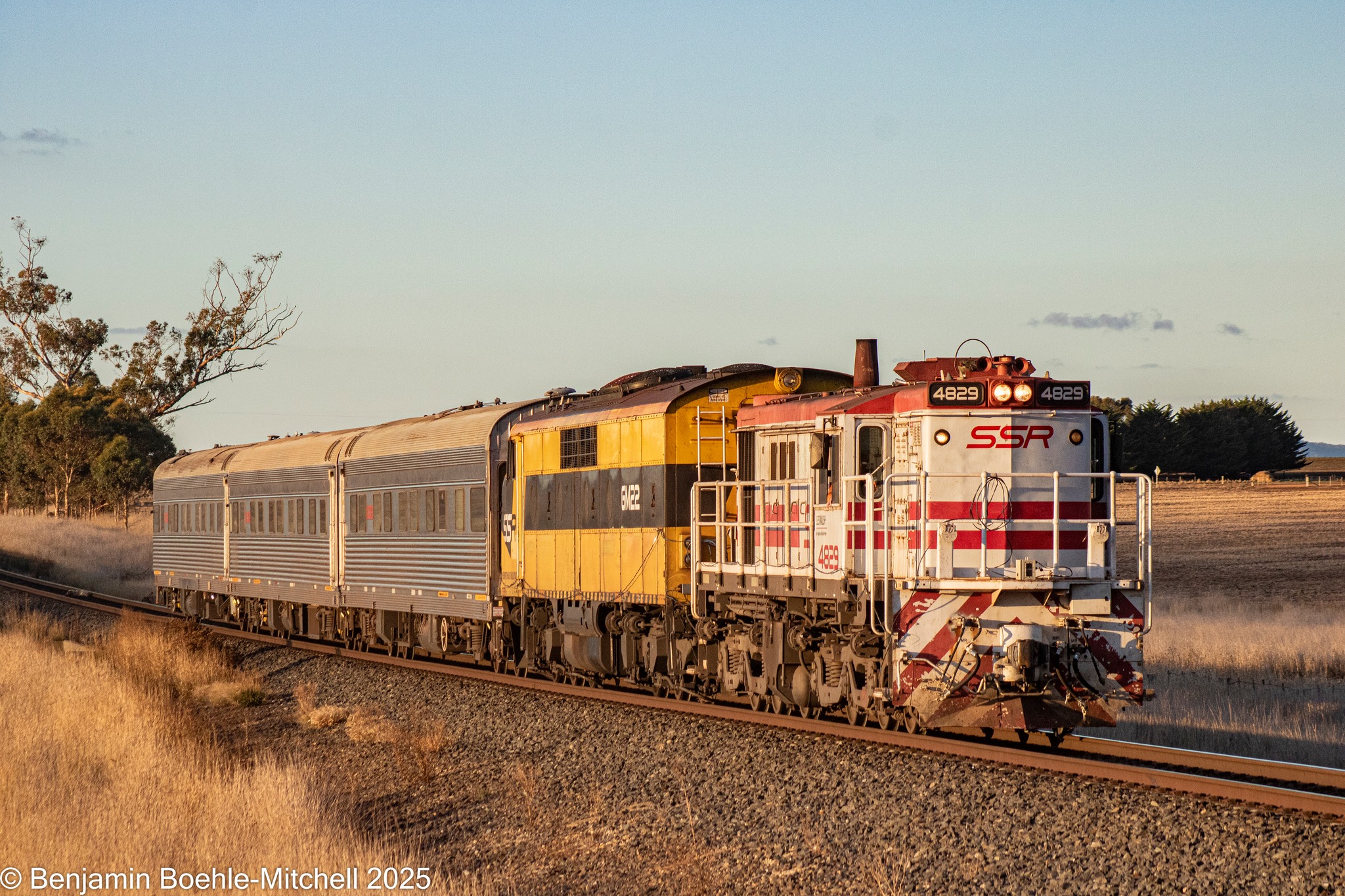 Australian Railways - Past and Present | Powering towards it's resting ...