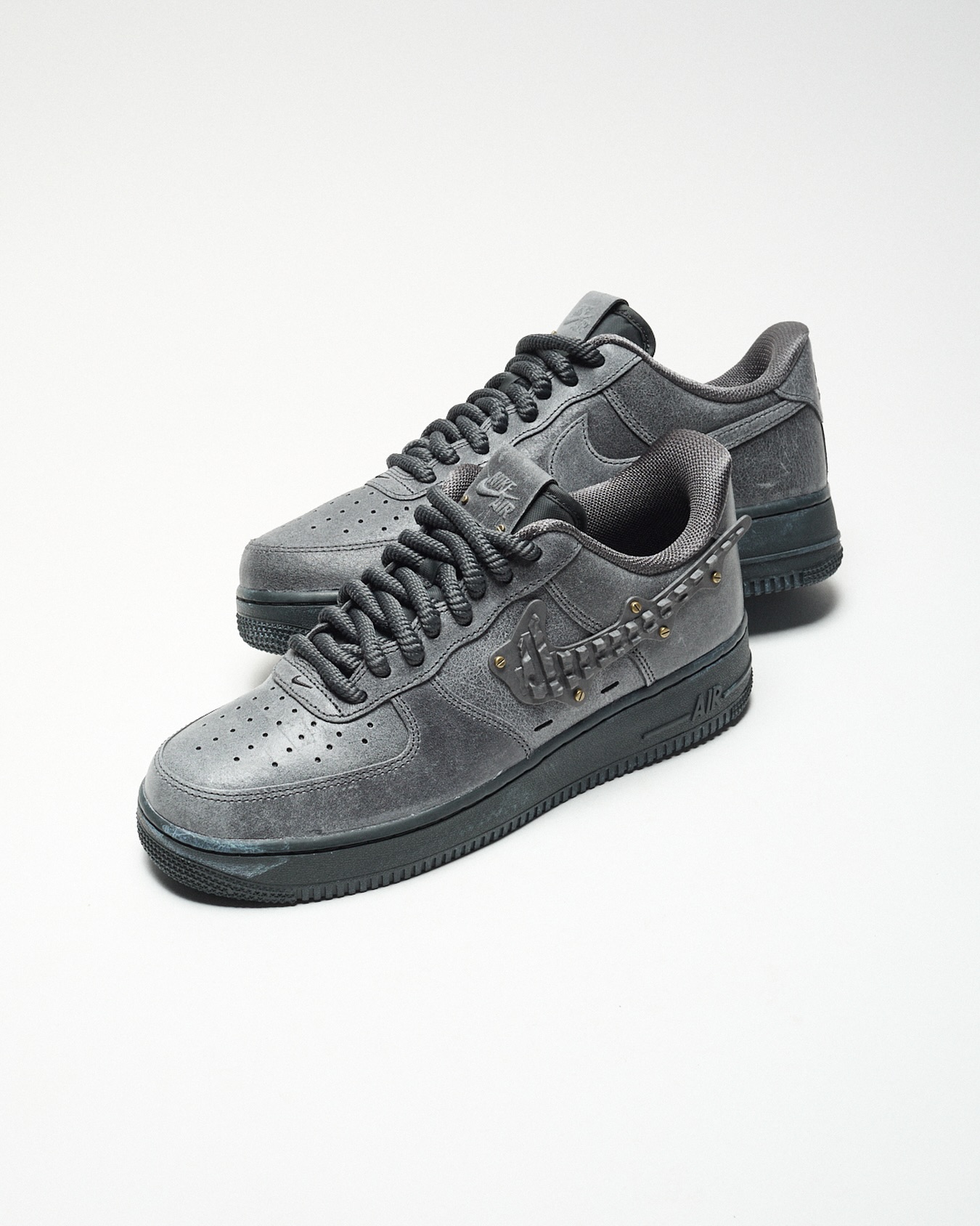 UNDEFEATED - Nike Air Force 1 