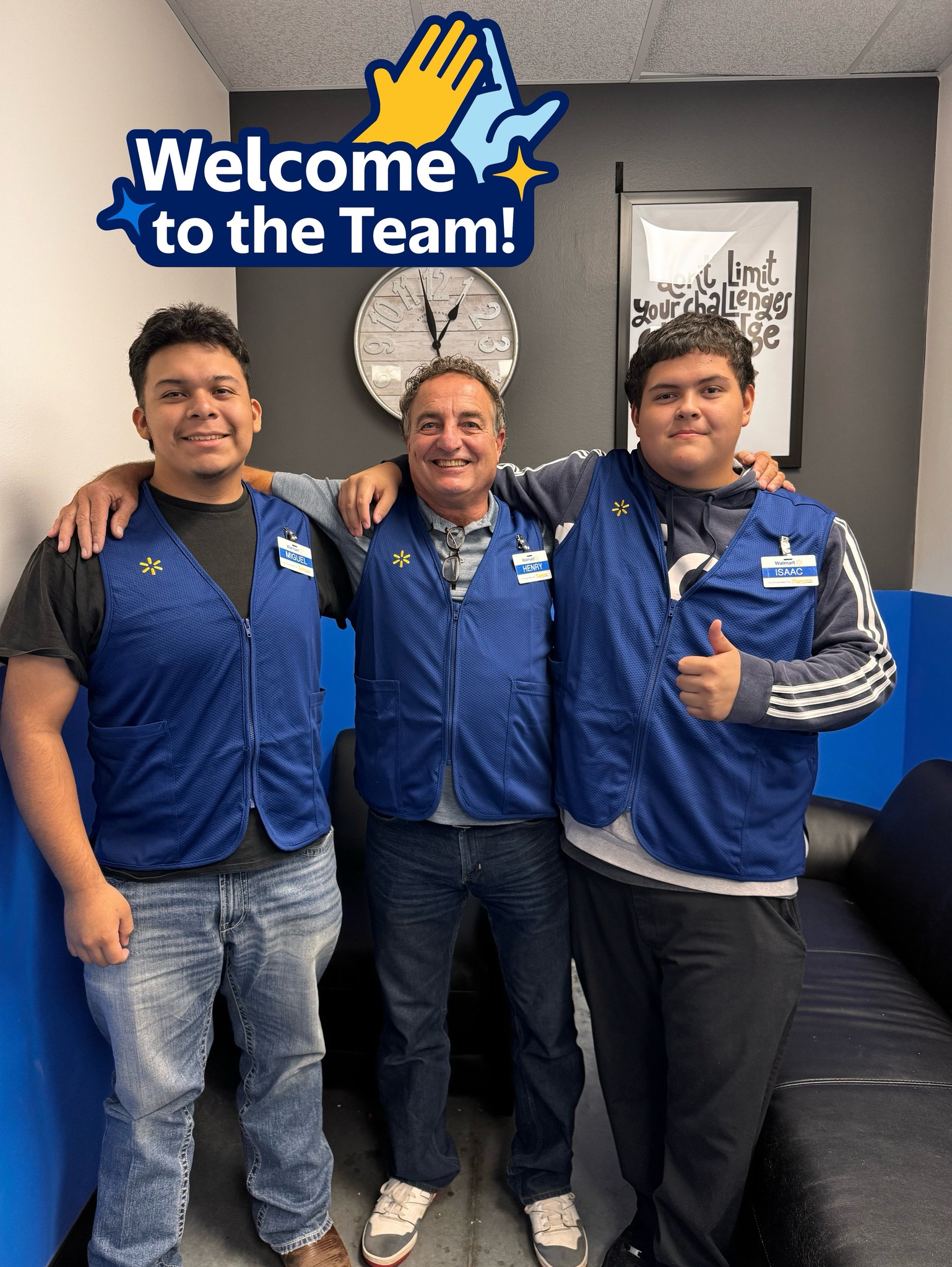 Welcome our newest Walmart #6579 team members! 💙 They're bringing