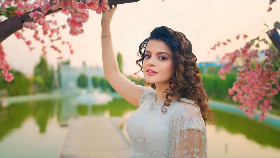 Palak Muchhal - OUT NOW!!! #AayiTeriBaatMein on Palak... | Facebook