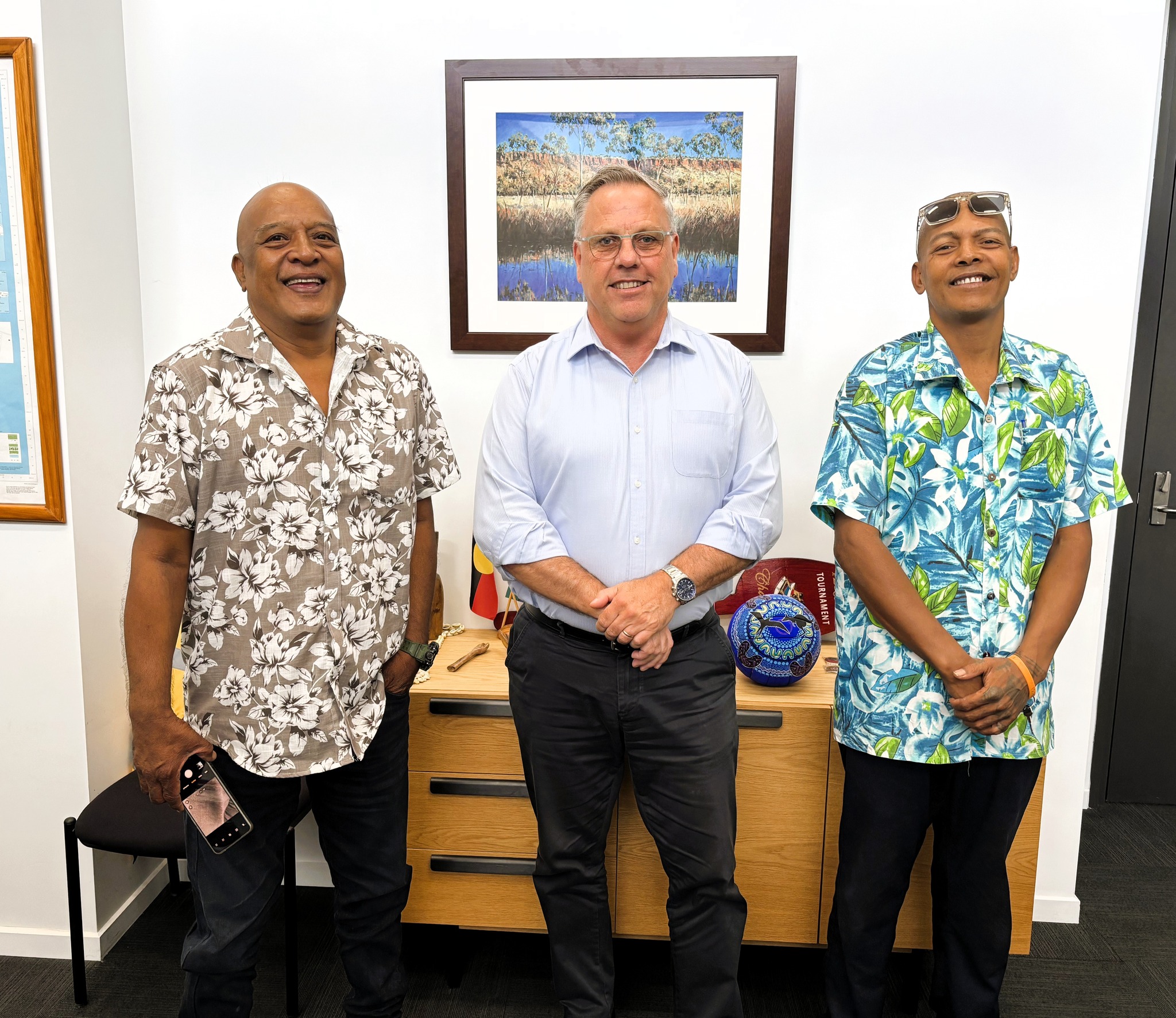 Australian - 🇰🇮🤝🇦🇺 E teimatoa Banaba n kaitibo ma kanganga n irekereke ...
