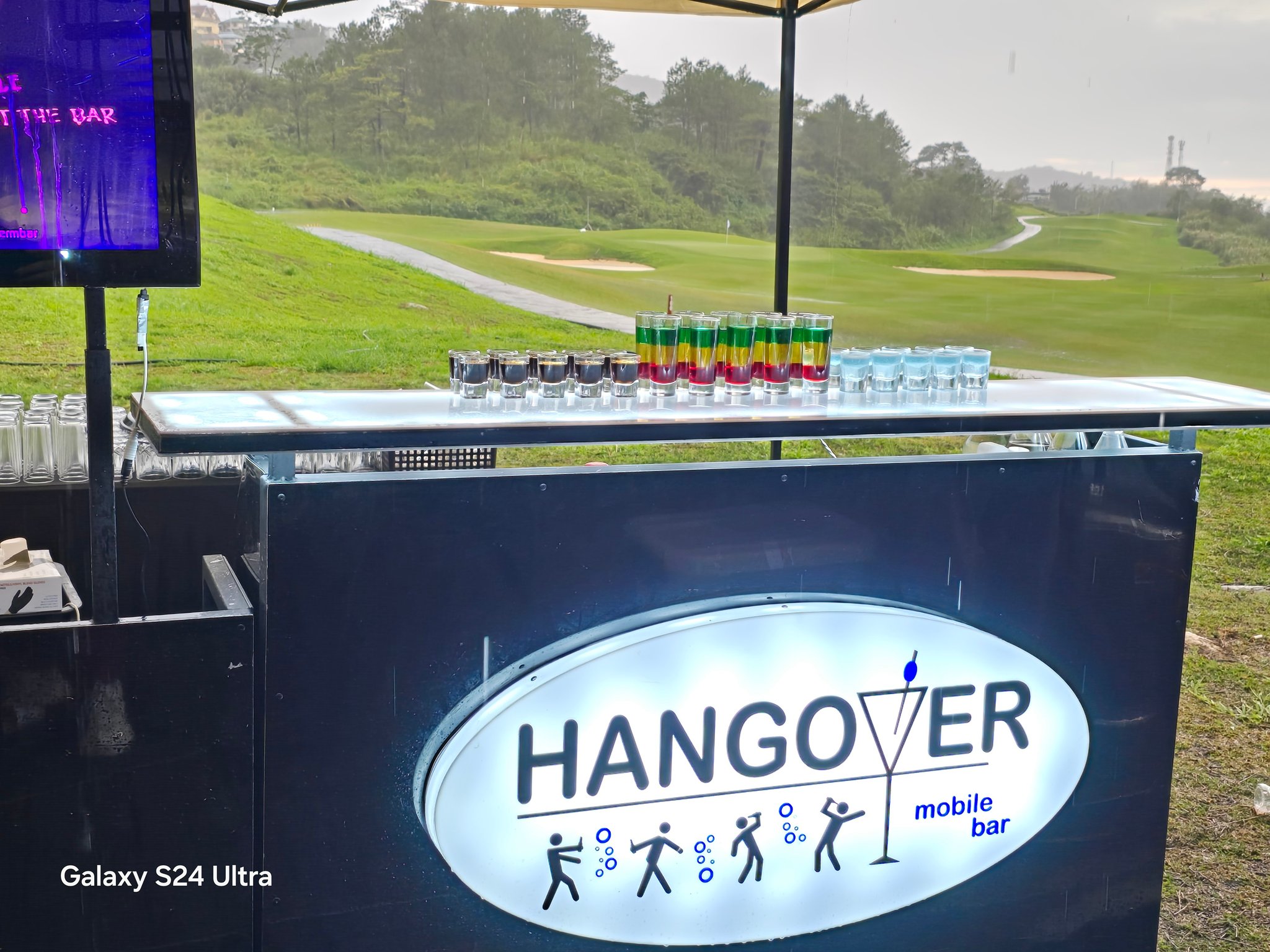 Art ️ April Bar: Hangover Mobile... - Hangover Mobile Bar | Facebook