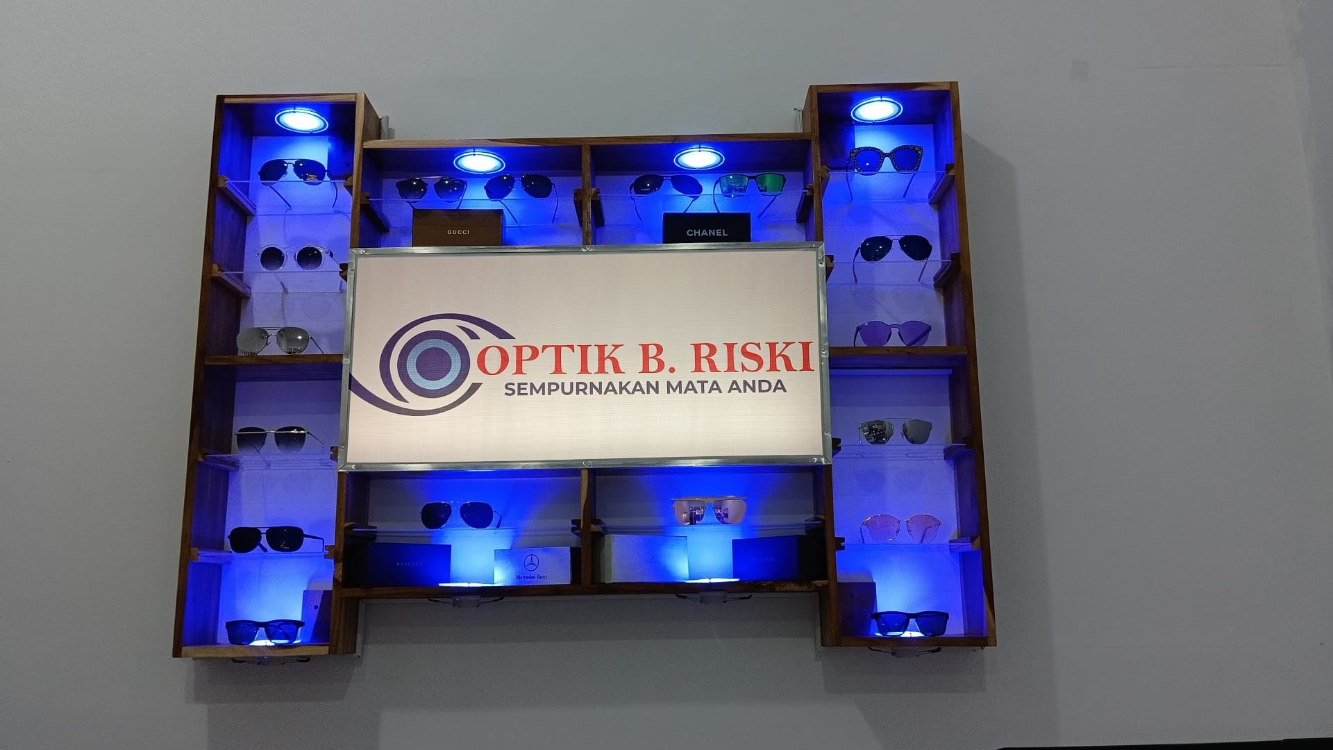 Optik B Riski Slawi
