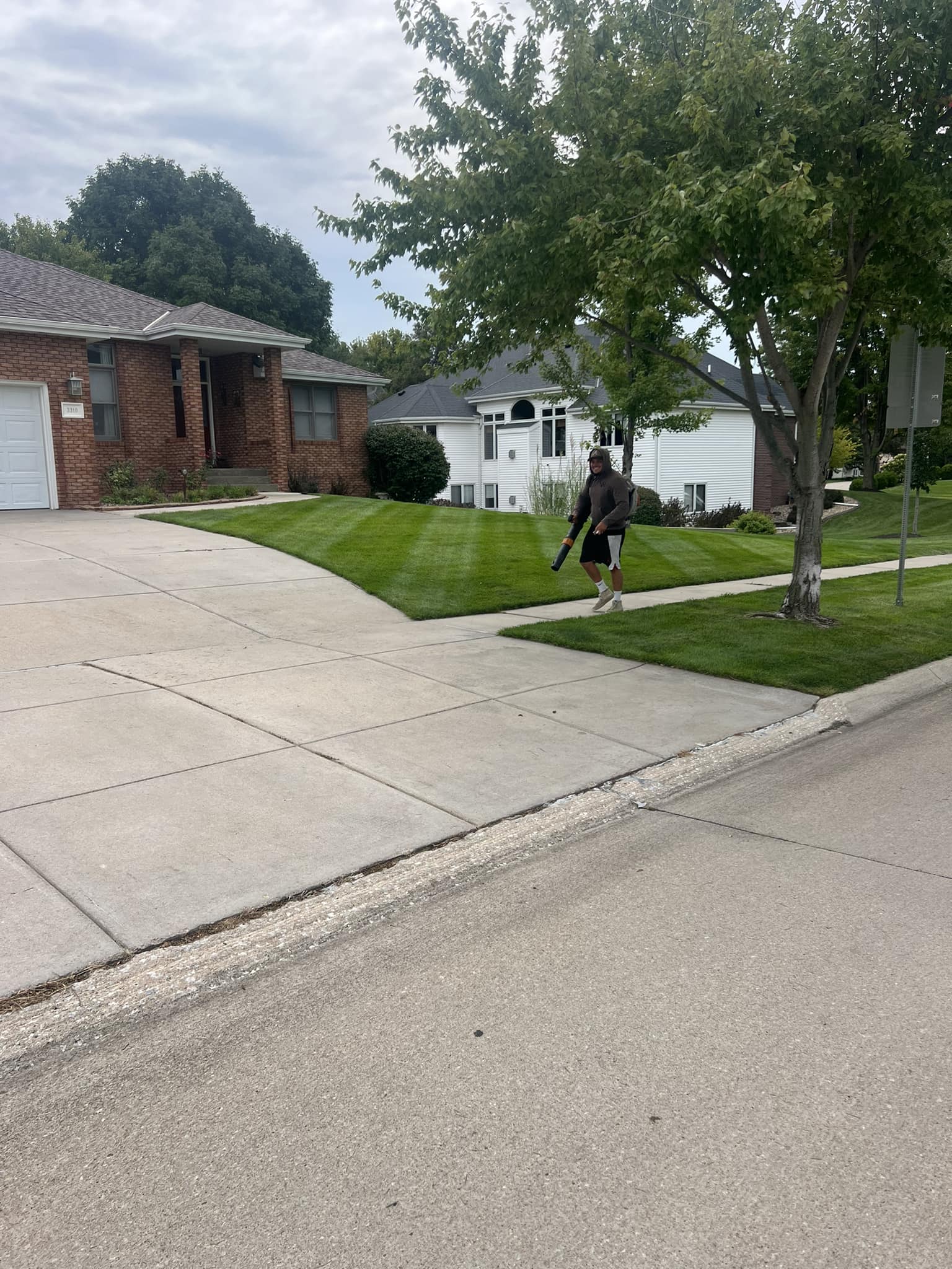 Apogee Lawns | Lincoln NE