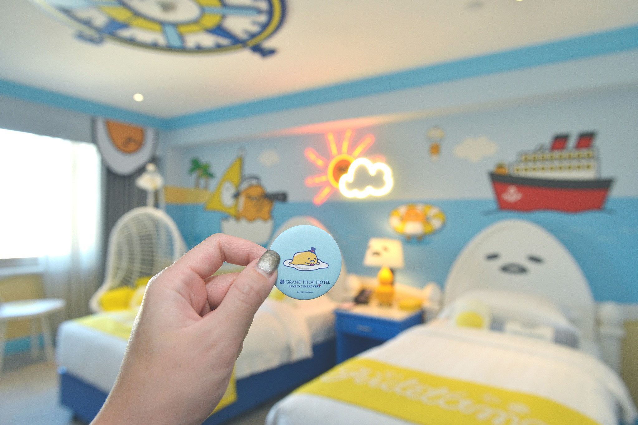 Hello Kitty with Sanrio Friends - 📍布丁狗的時尚滑板區 ⭐️必拍POINT： 帥氣一哥布丁狗在松山文創園區 ...