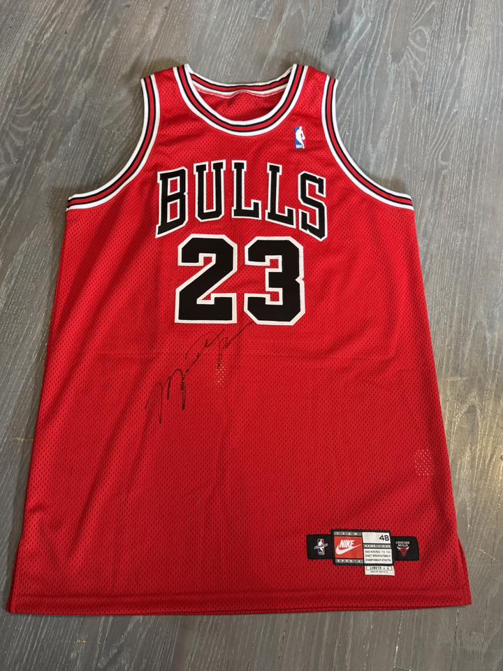 A legendary piece. A legendary collaboration. This 1-of-1 Off
