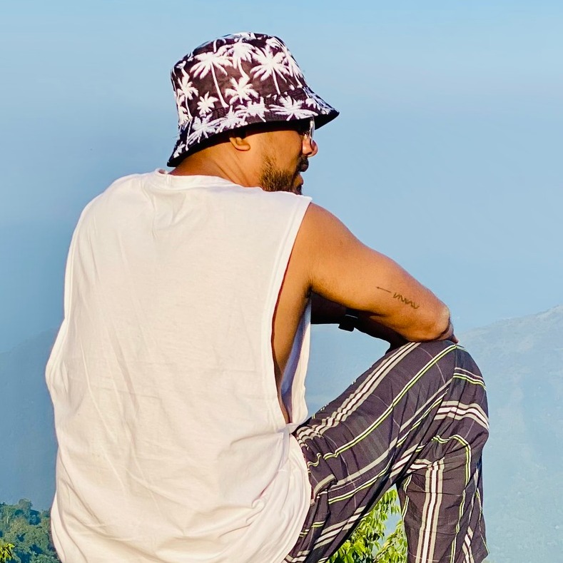 Mano Weerasinghe (@mvexmano) • Facebook, Connect with friends