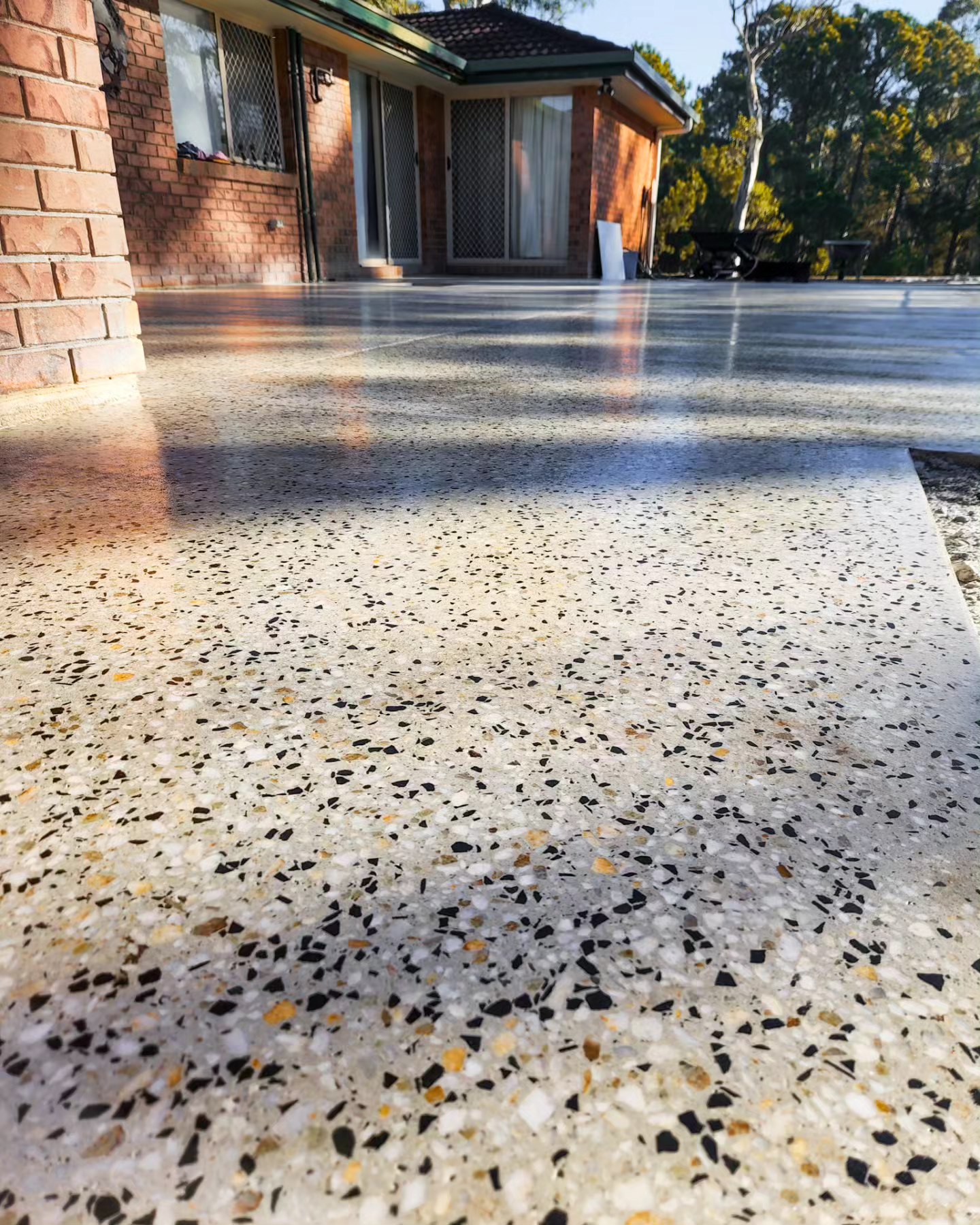 Mastercrete - Diamantina exposed with off white concrete from ...