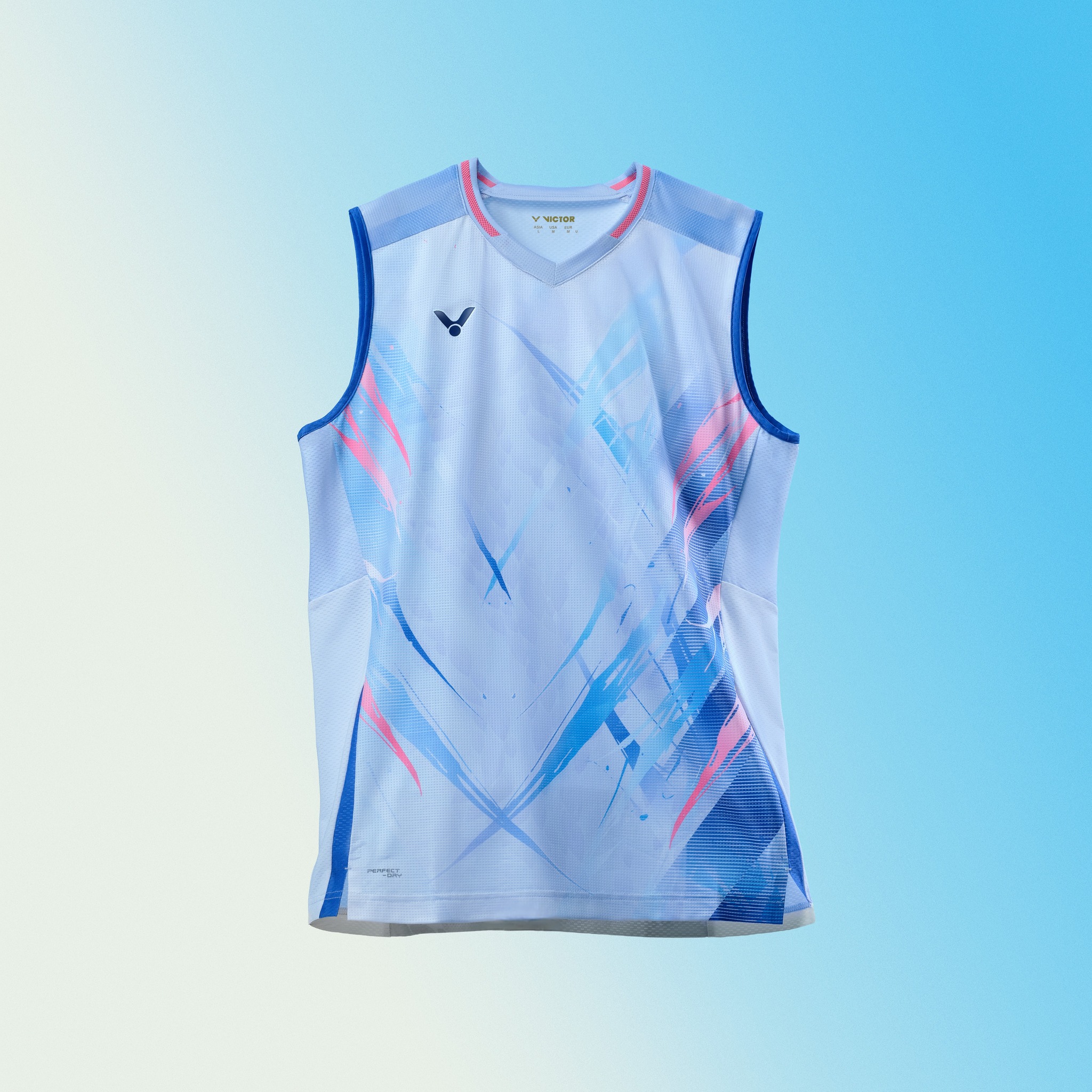 Zoom in on the details of Lee Zii Jia's tournament apparel