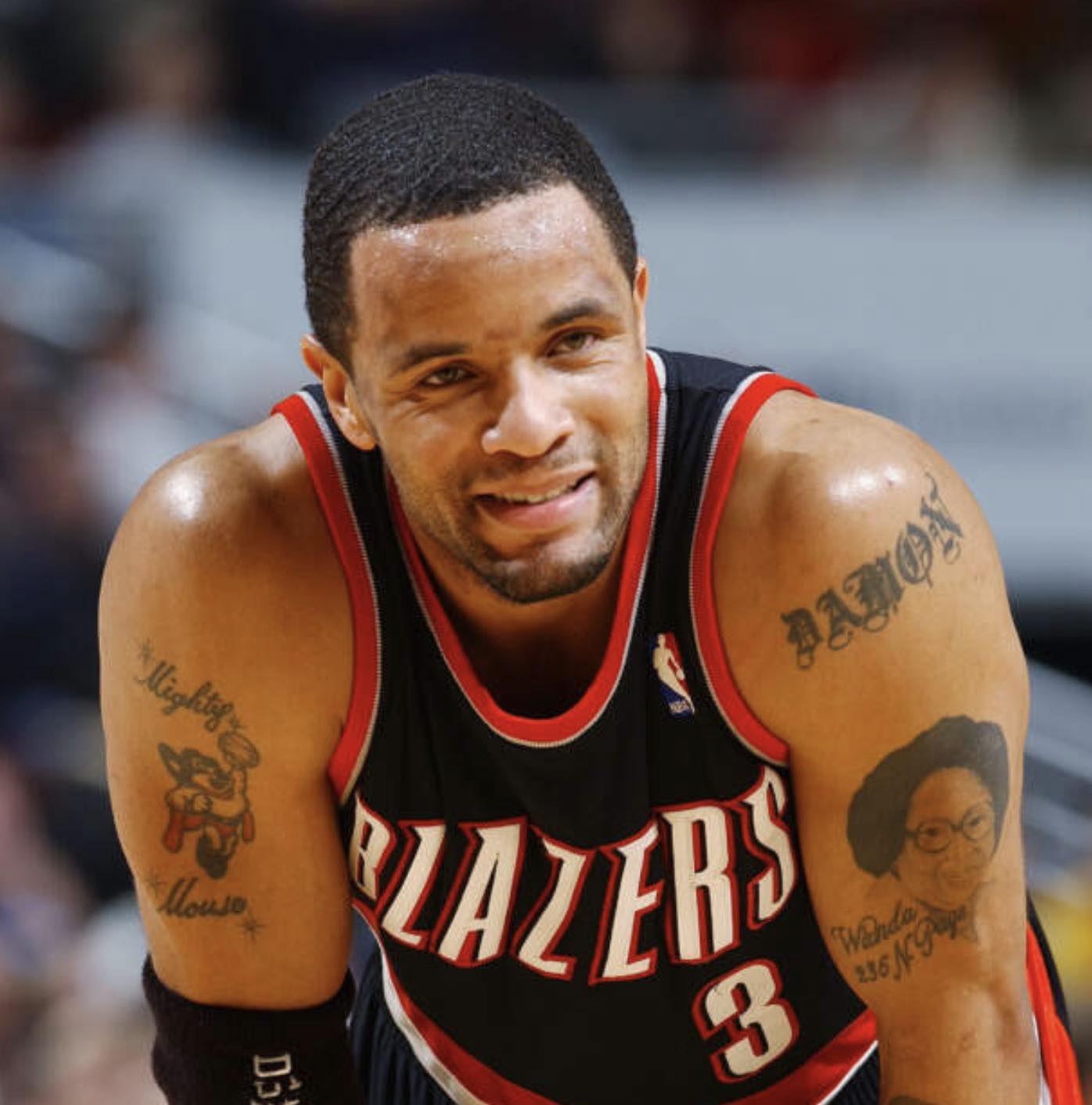 Damon Stoudamire had game‼️ The lefty assassin