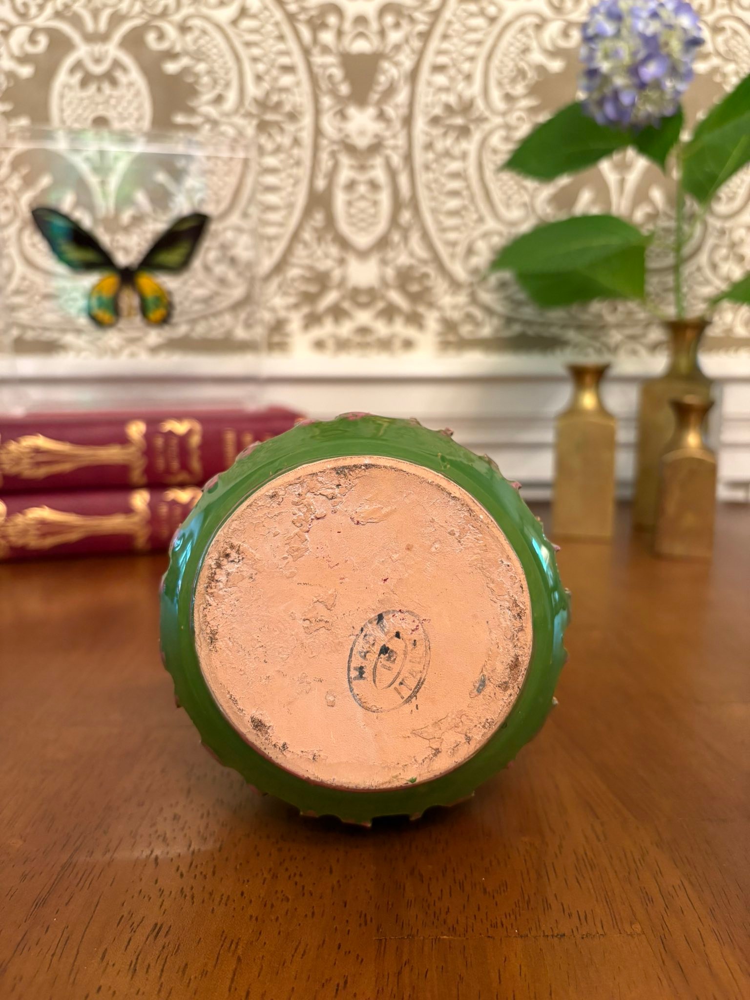 Is this a Bitossi vase?