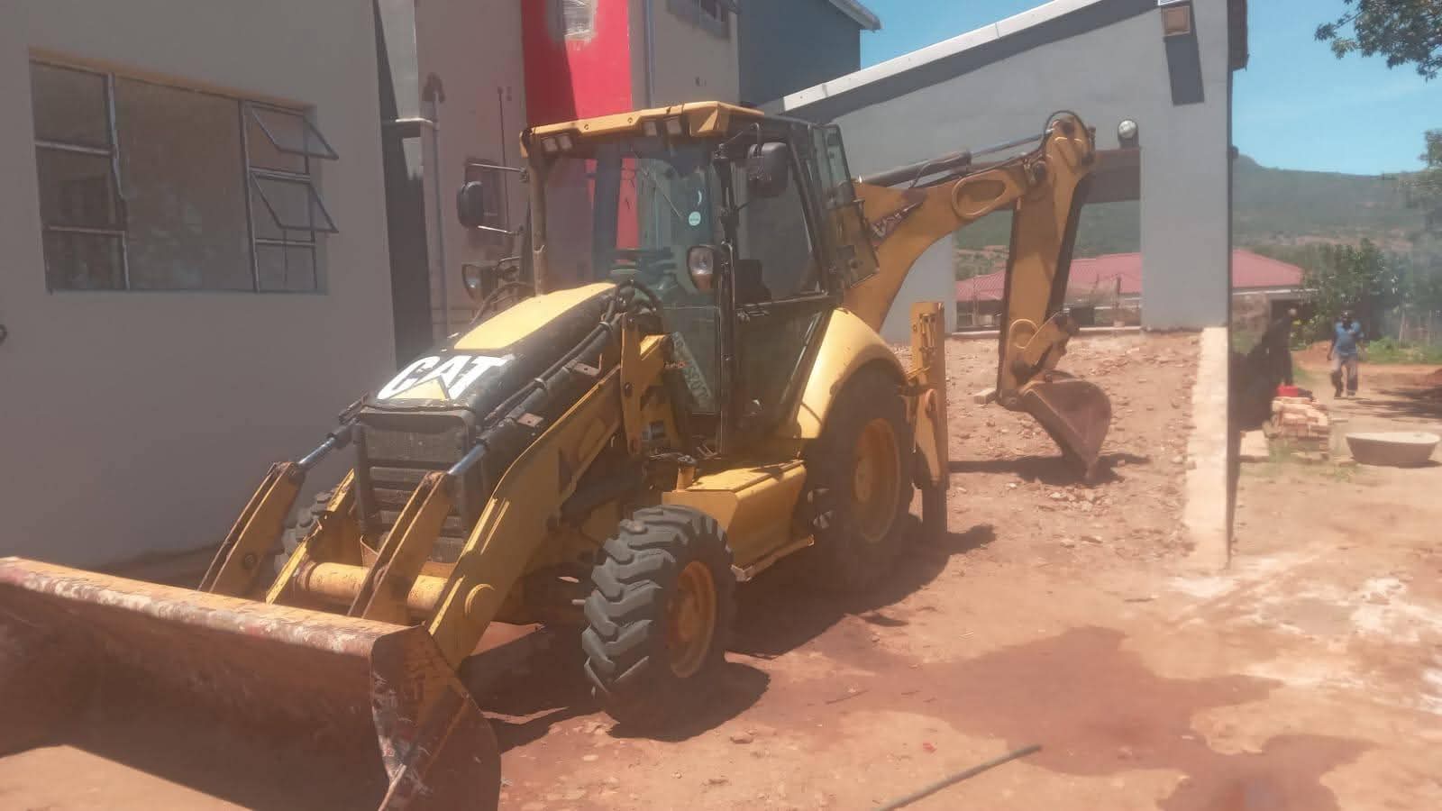 I am selling all types tlb second hand parts - Commercial Vehicles ...