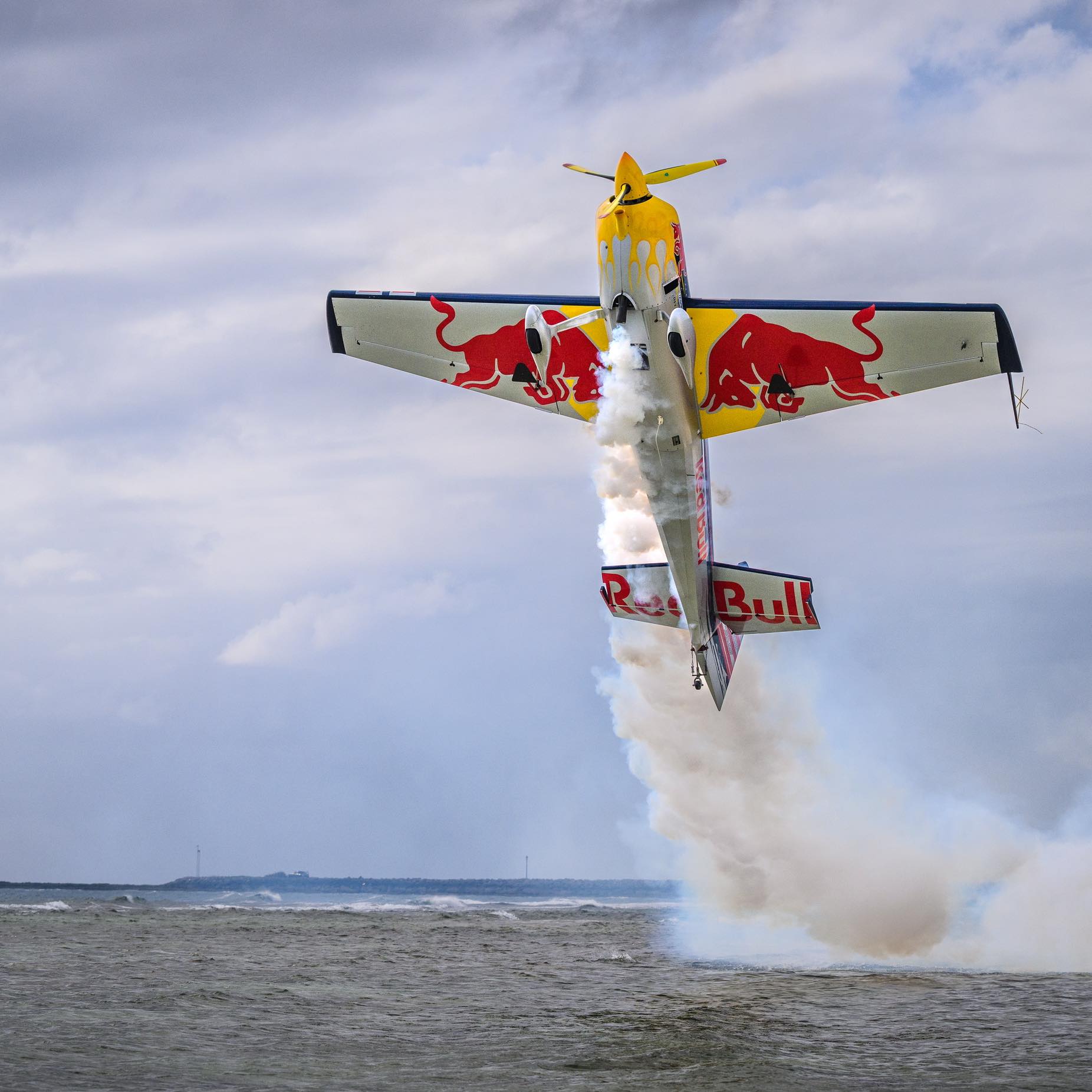 Good morning from Branson Wings Of Pride! Happy Labor Day! 🇺🇸 Red Bull ...