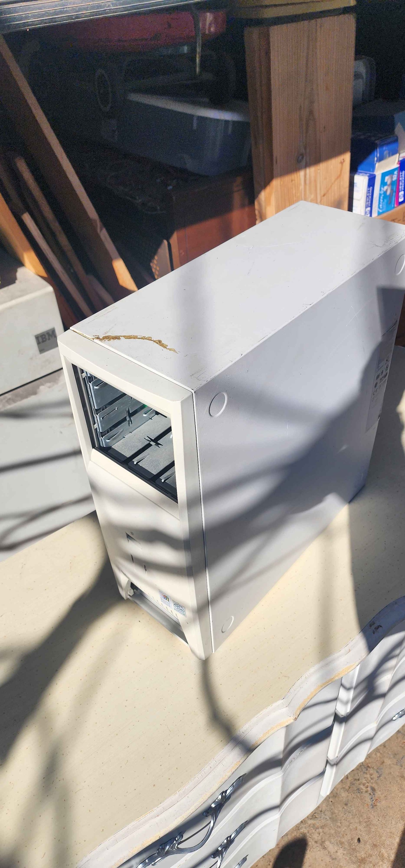 Compaq Windows 98 Sleeper PC Case - Computer Cases - Landrum, South ...