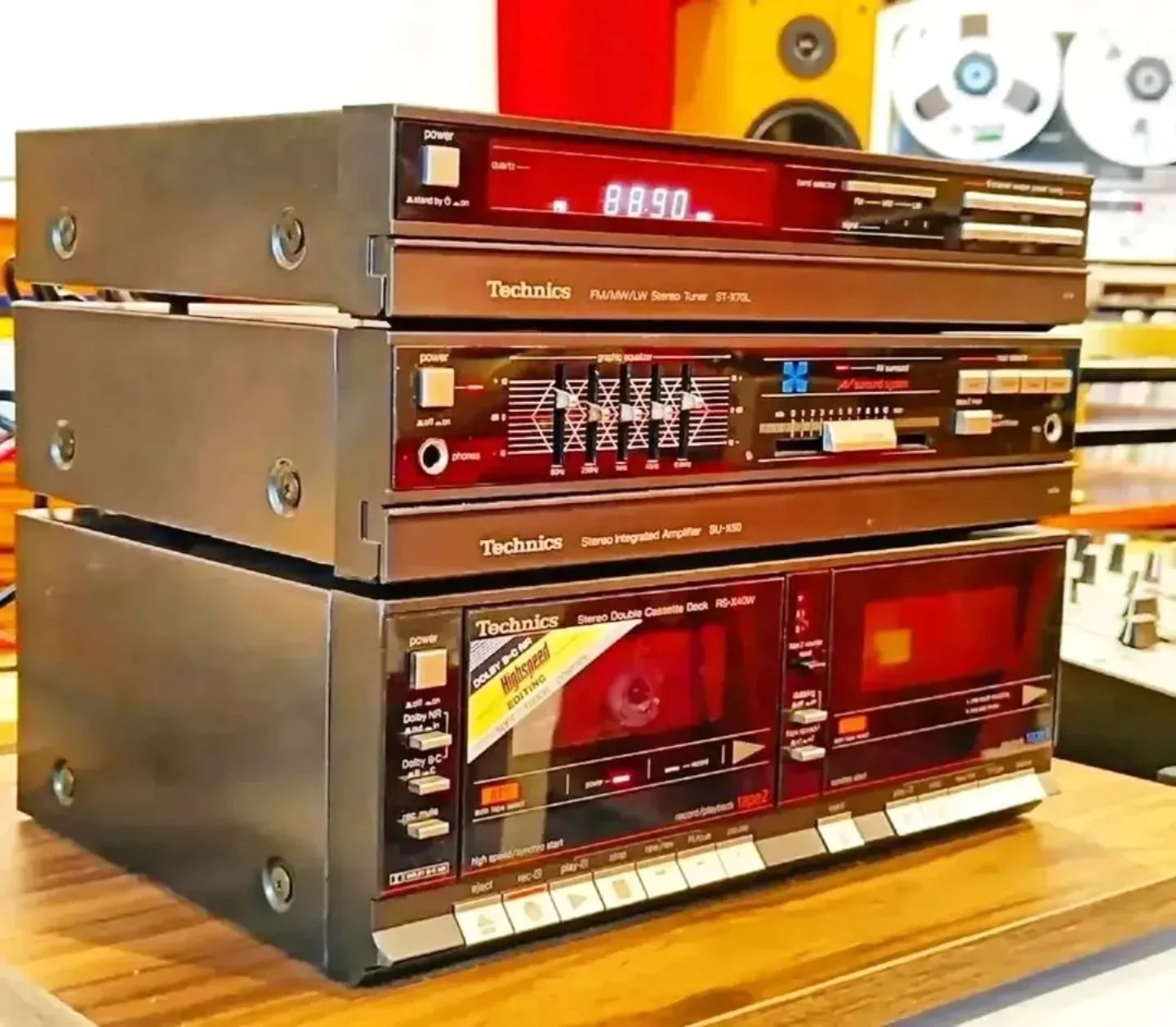 Technics SU-X50 amplifier+ST-X70L tuner and RS-X40W tape deck in