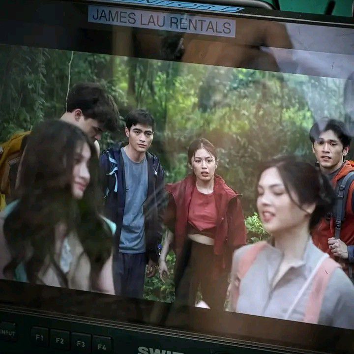 Janella - And the adventure in finding Hell University finally began ...