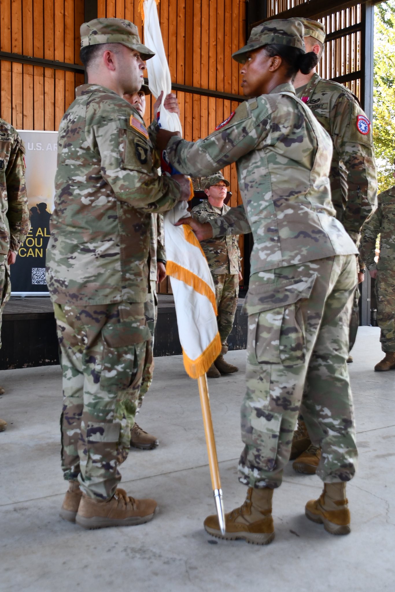 U.S. Army DFW... - U.S. Army DFW Recruiting Battalion