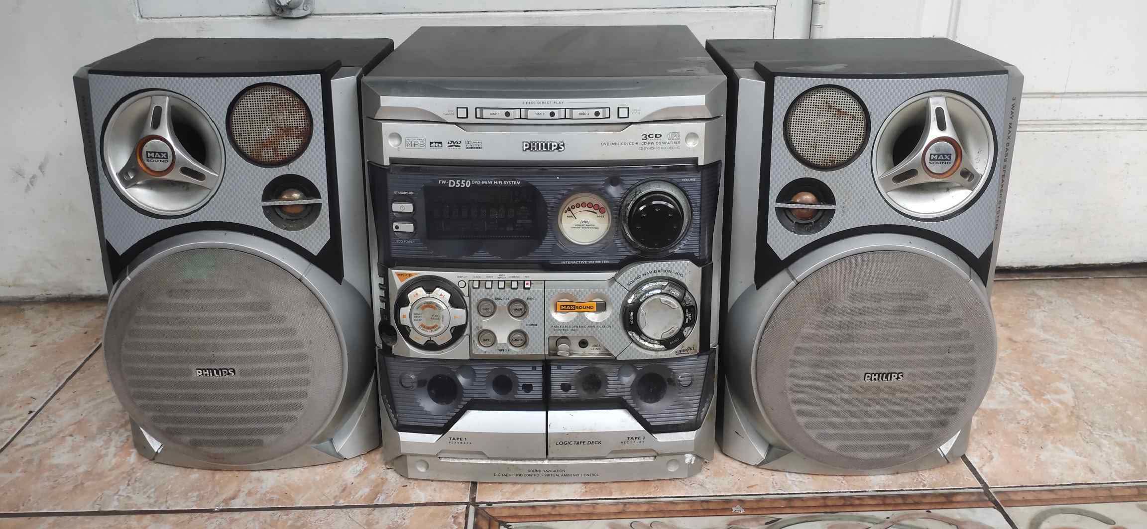 Jual Beli Area Jatiwaringin Pd.Gede Kota Bekasi | Mini compo Philips FW ...
