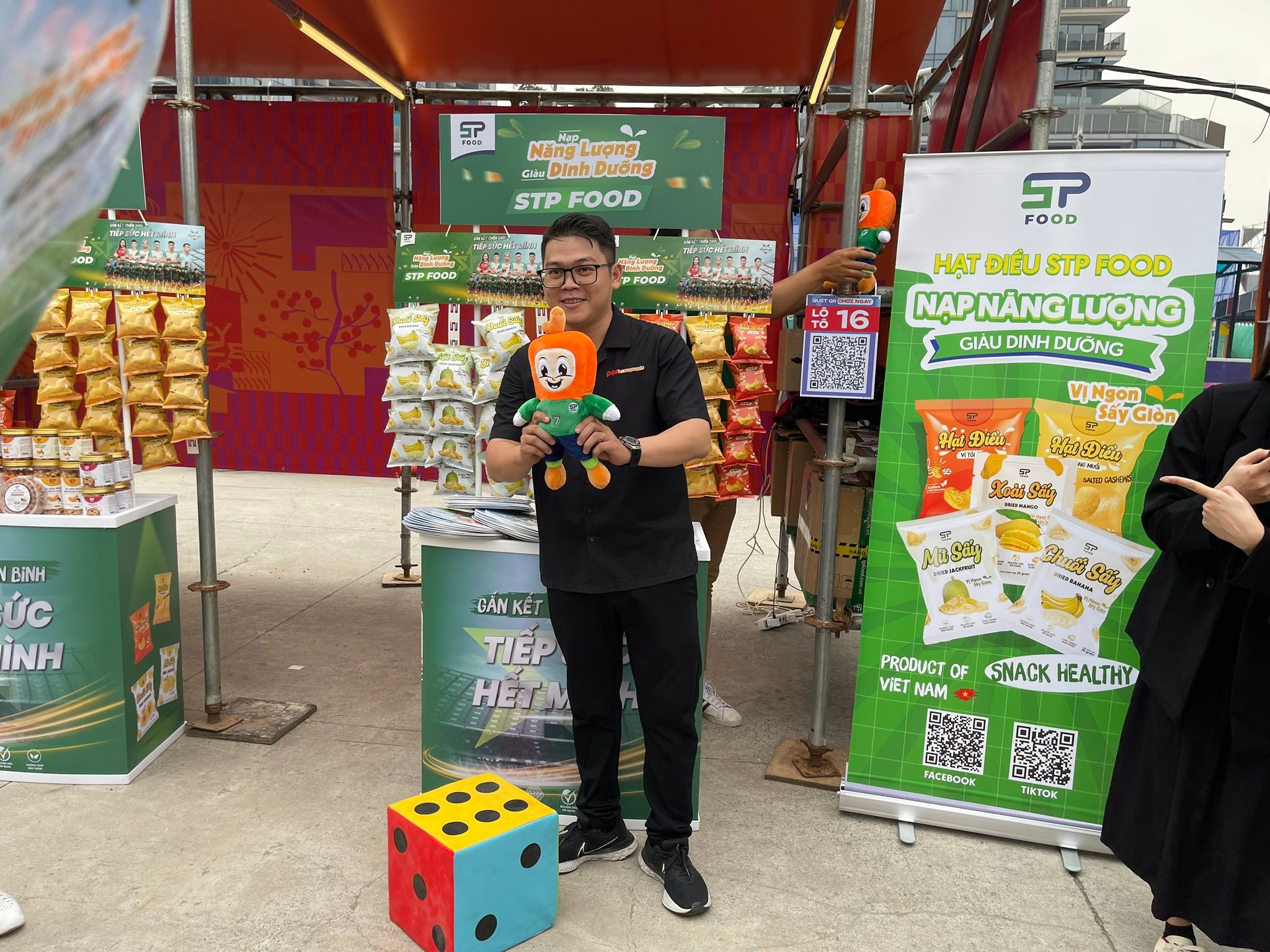 STP Food - GΛΜΞ ON Game on baby!🔥🦑 HOZO CITY TẾT FEST 📍... | Facebook