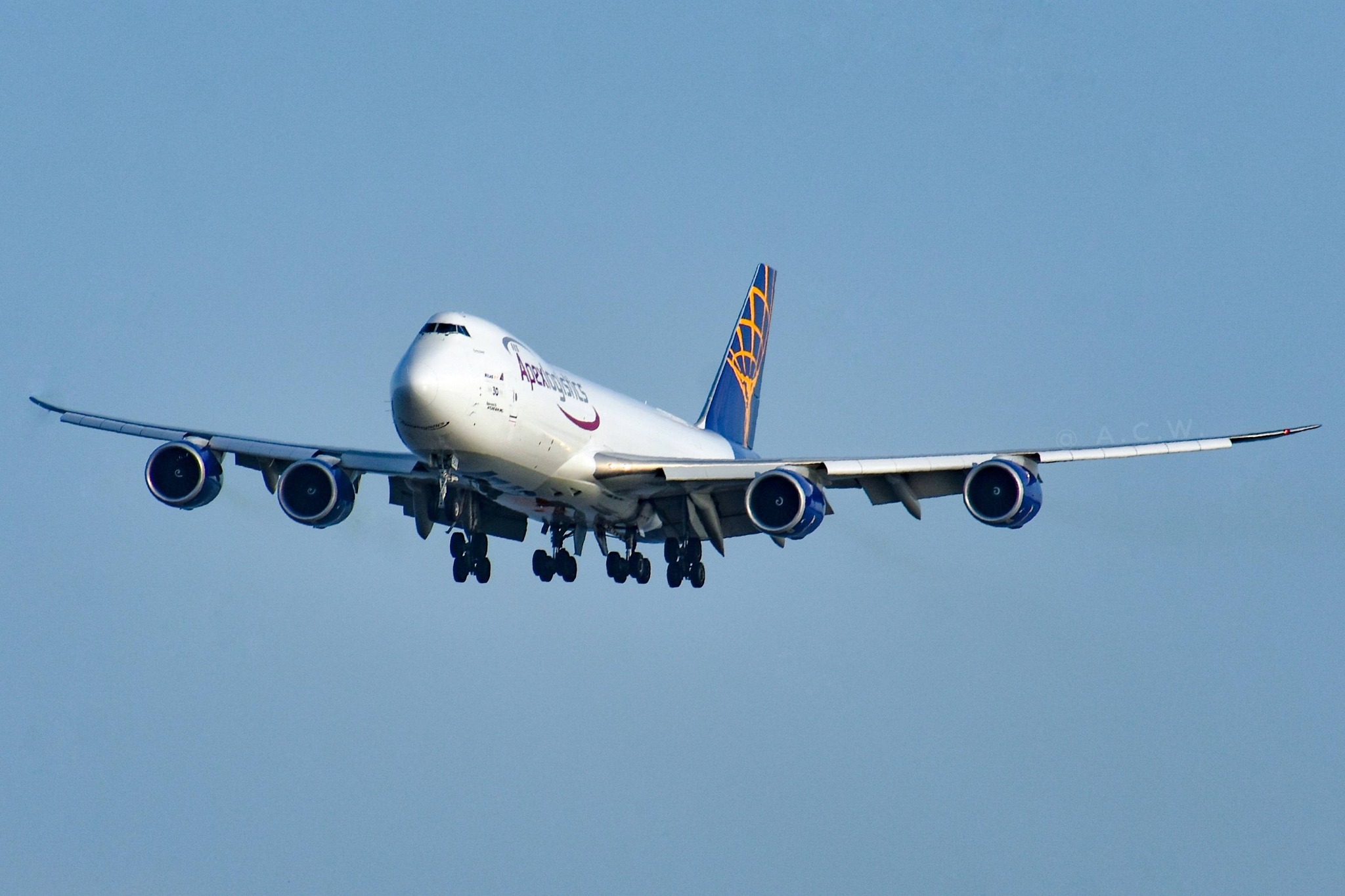 ⭐︎しん ⭐︎ Atlas air Boeing 747-8F lands in Anchorage, AK