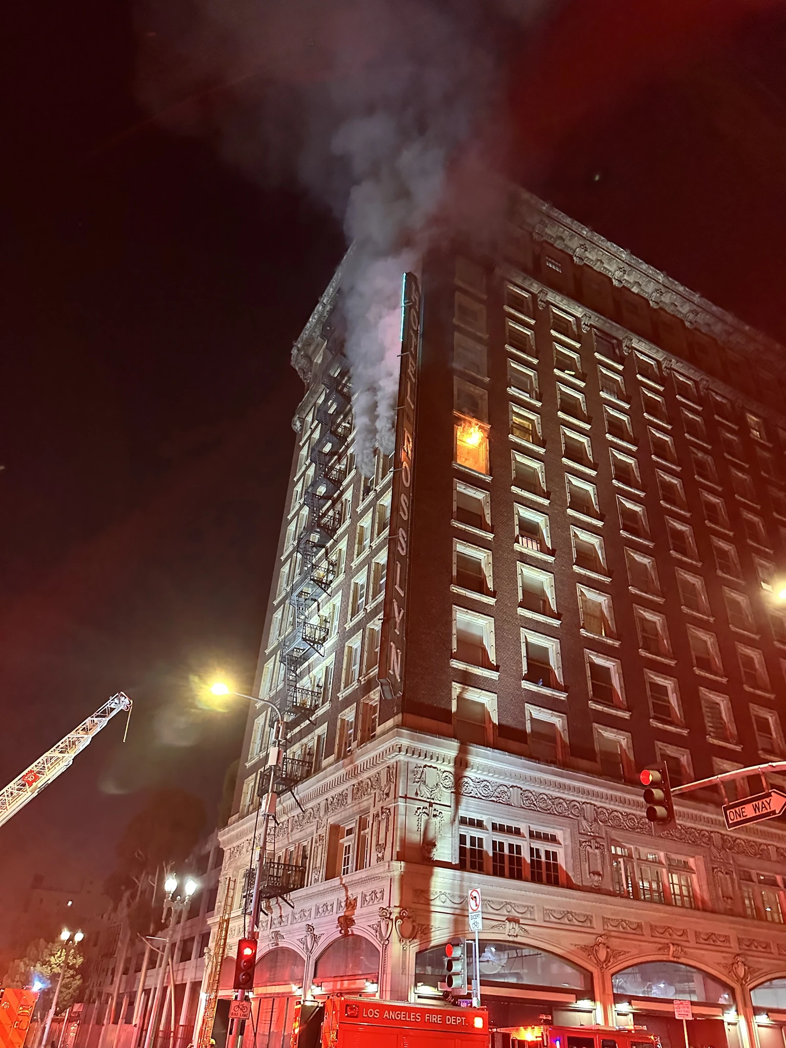 Los - Major Emergency Structure Fire in Downtown Los Angeles: Sadly ...