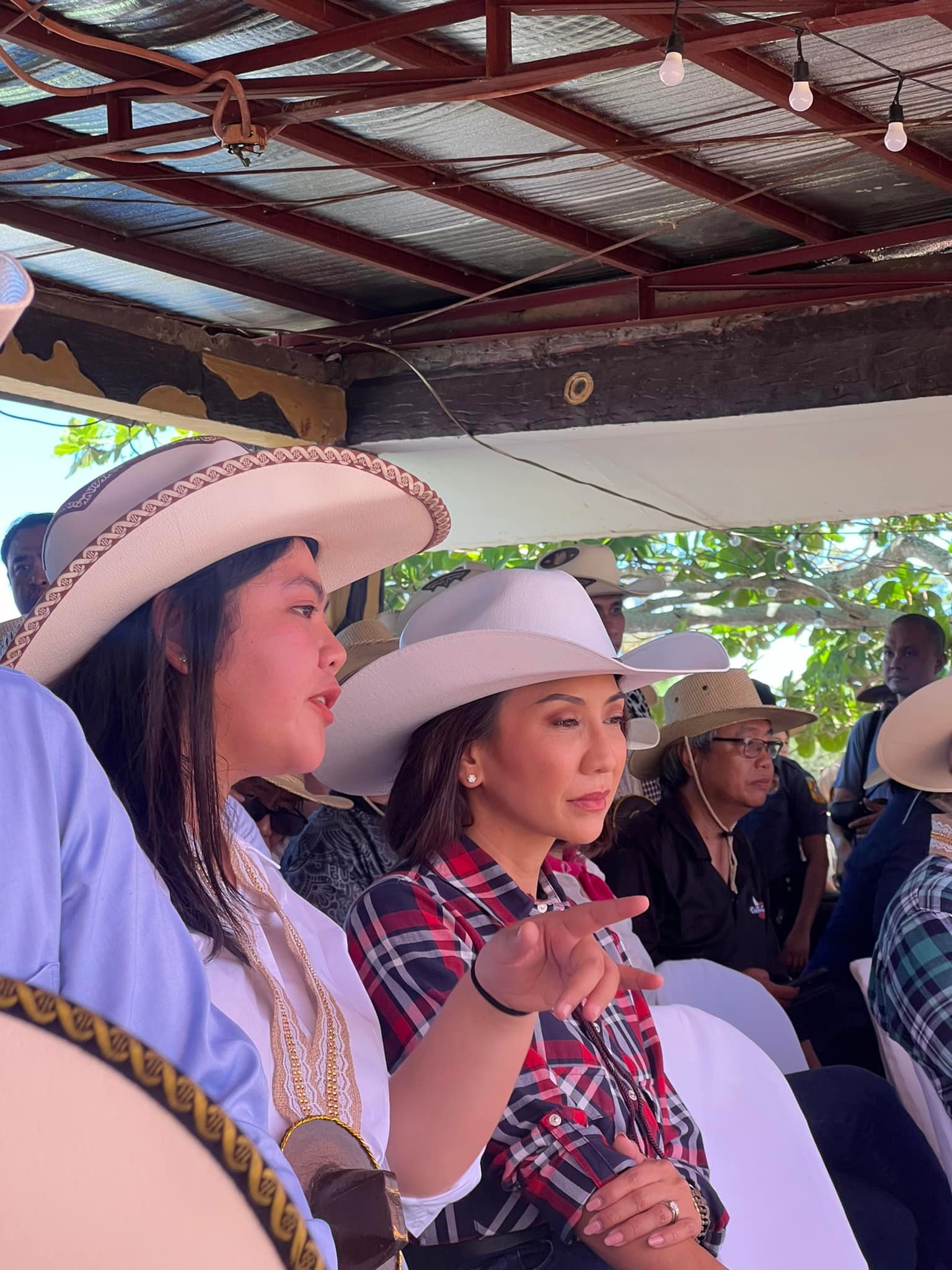 Ara Kho - Welcome to the Rodeo Capital of the Philippines,...