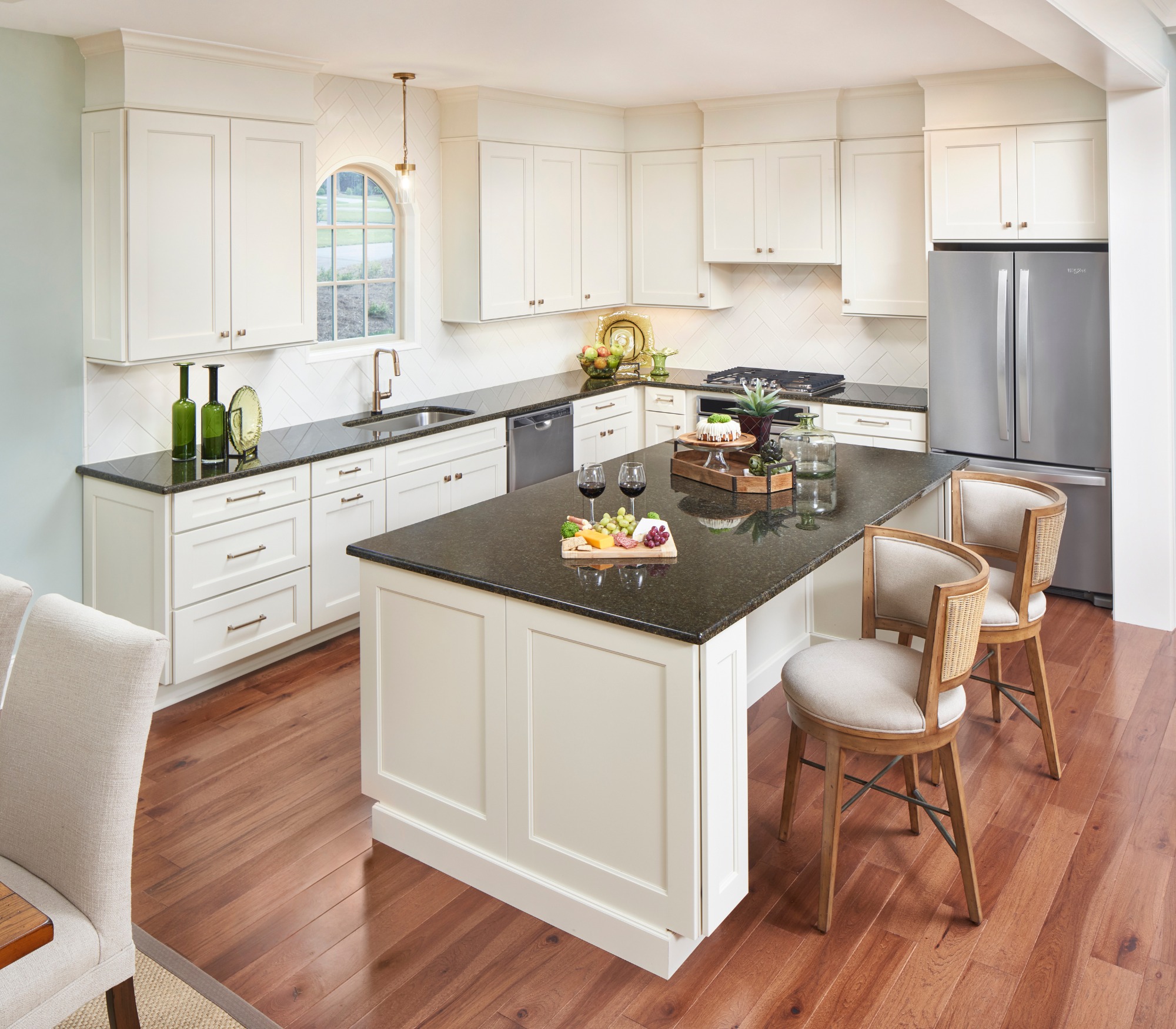 Aiken - The Oakmont Model features an open layout with designer touches ...