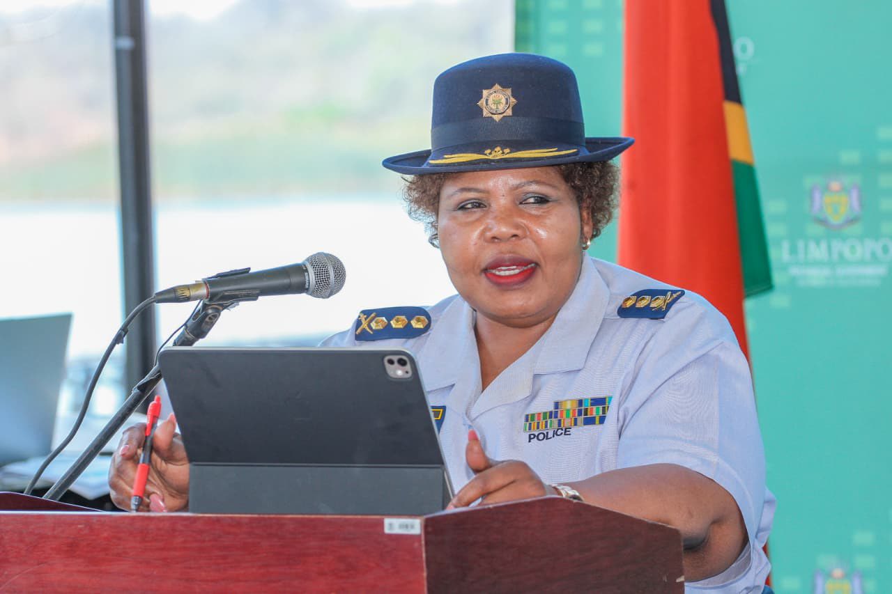 South - [HAPPENING NOW] The South African Police Service (SAPS) in ...