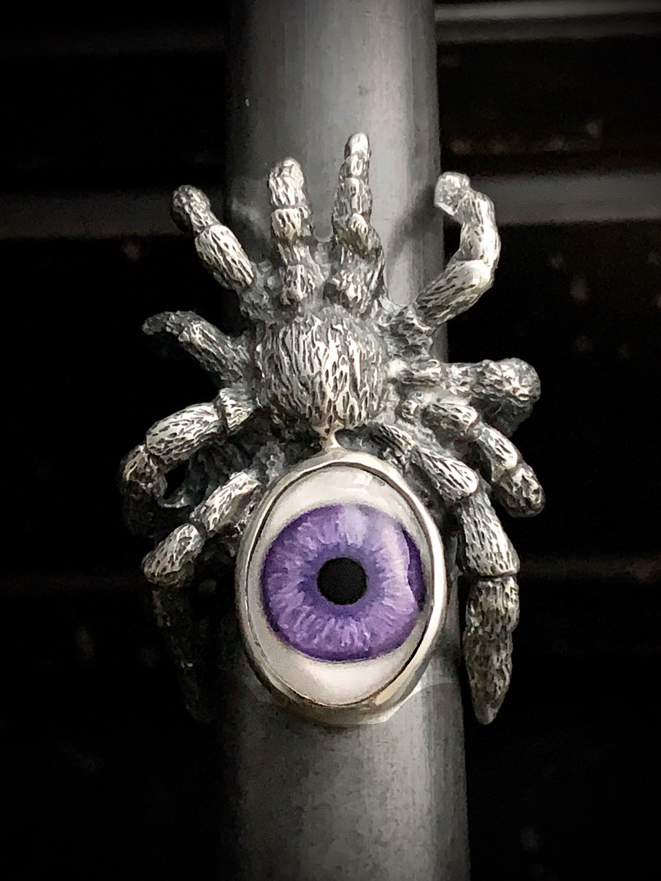 CRYSTAL TARANTULA RING with Human/Purple Eye クレイジーピッグ随一