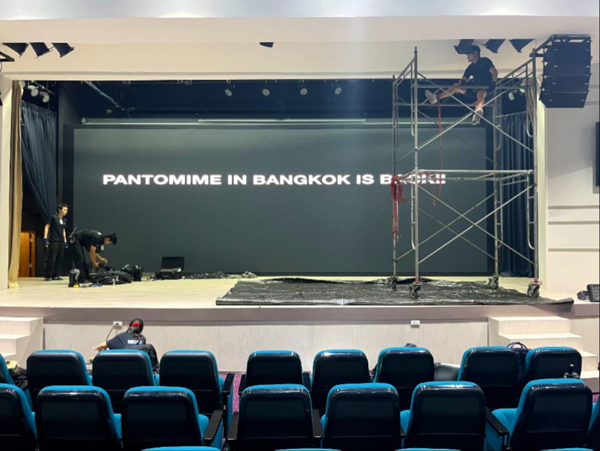 PANTOMIME IN BANGKOK