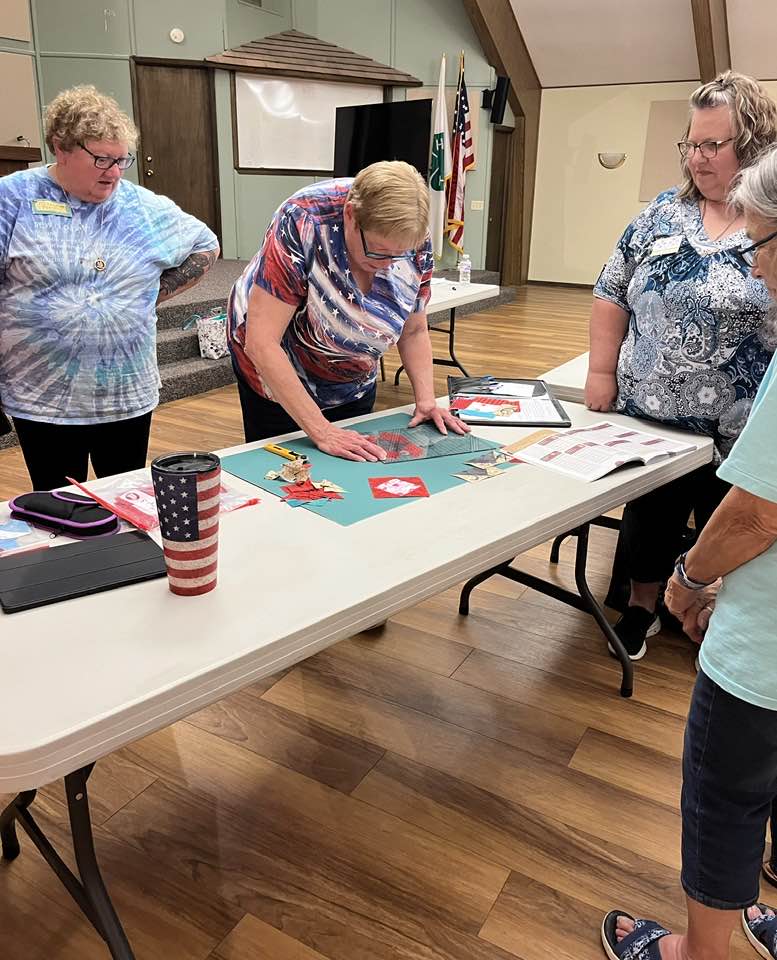 Last night, our very own... - Square in a Square quilting | Facebook