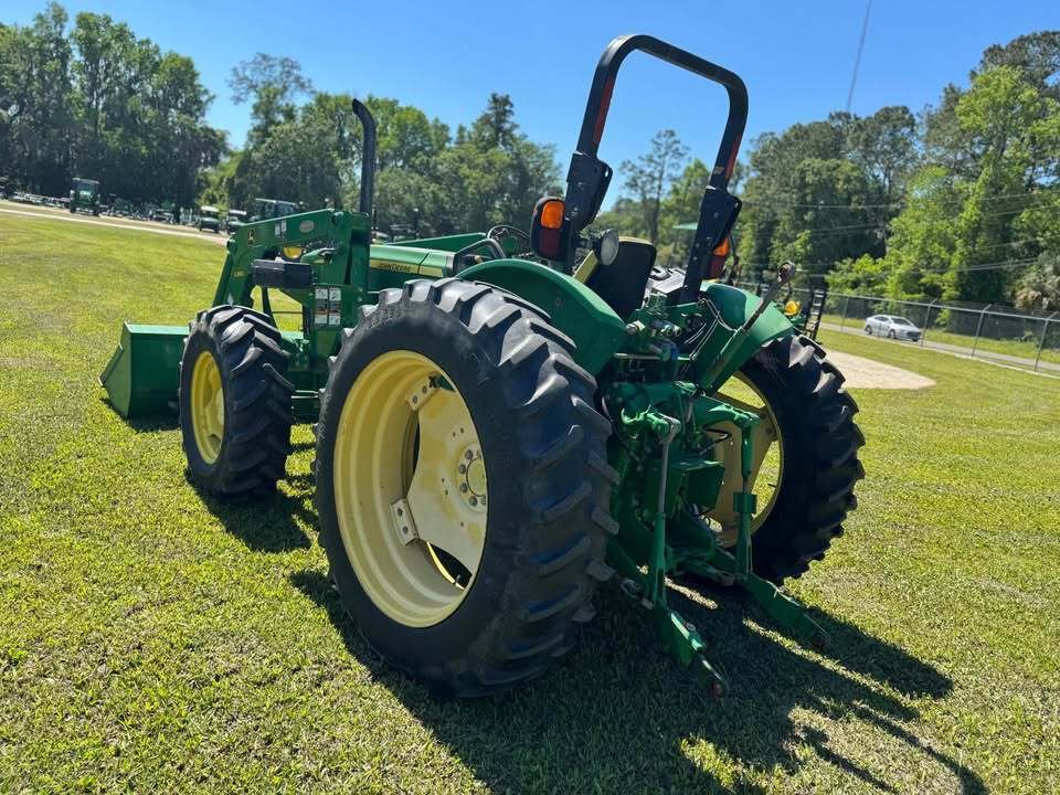 JOHN DEERE 5085M WITH H260 LOADER - Lawn Mowers - Mayo, Florida ...