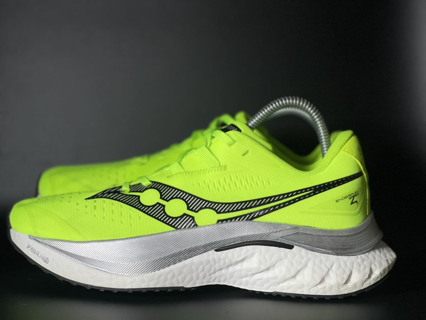 ยายแพรวาขายรองเท้า - 14. Saucony Endorphin Speed 4 Size 41/26 ราคา 890 ...