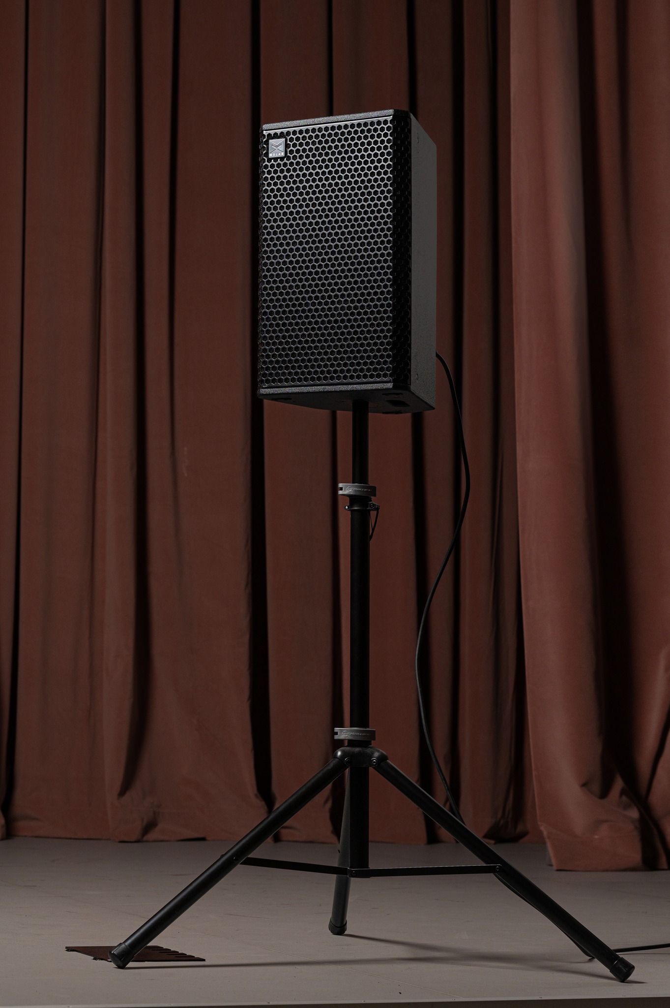 MX - The MX LAB JL12 passive acoustic system is an effective solution ...