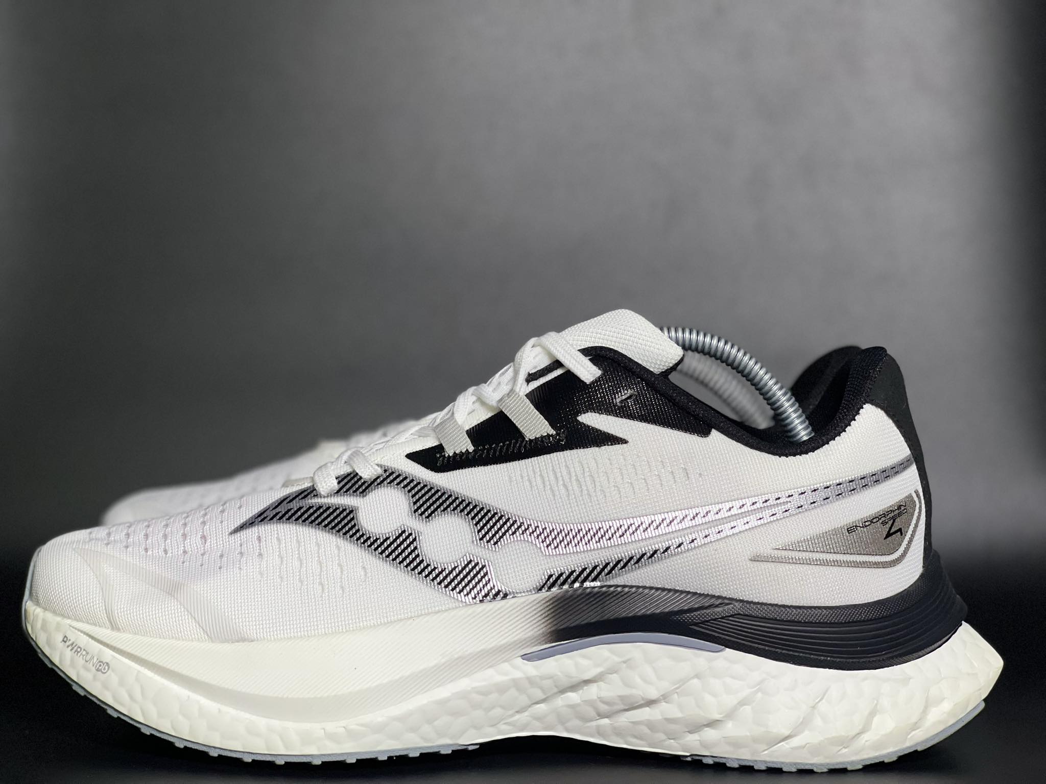 ยายแพรวาขายรองเท้า - 50. Saucony Endorphin Speed 4 Size 45/29 ราคา 890 ...