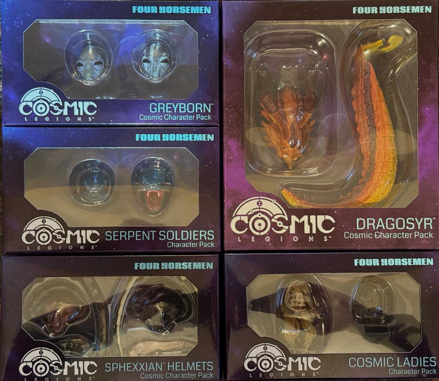 Cosmic Legions Draggnar figure with Dragosyr character pack