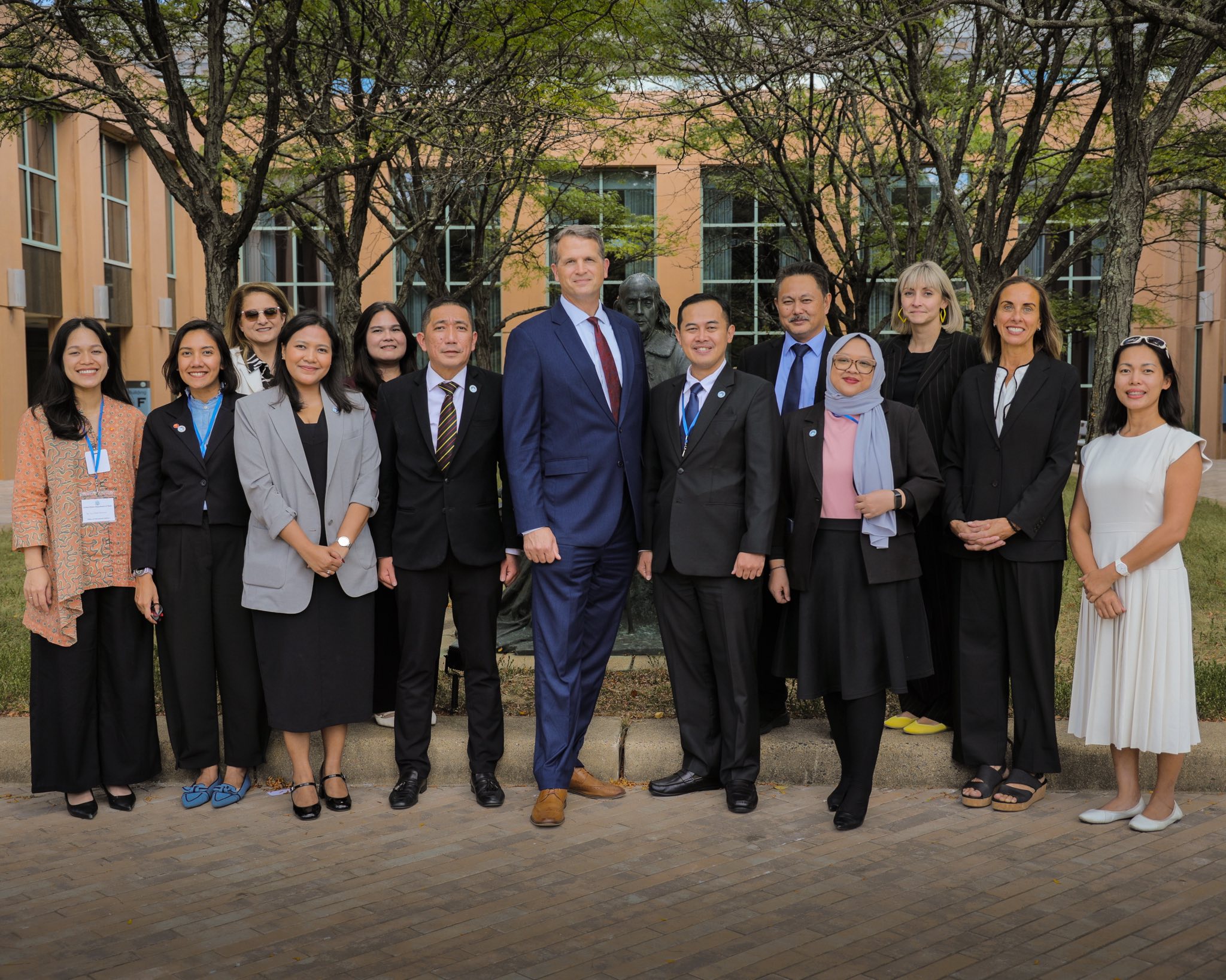 Americ... - American Councils for International Education IVLP