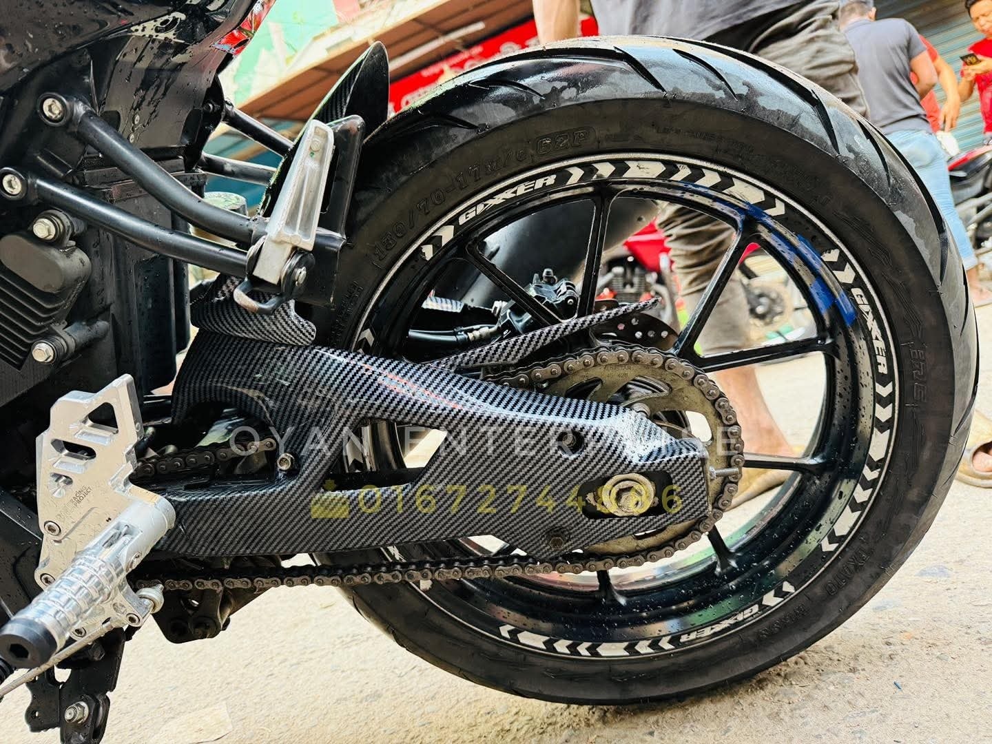 Carbon swingarm cover - #gsxr150 #r15v3 #r15v4m - available at
