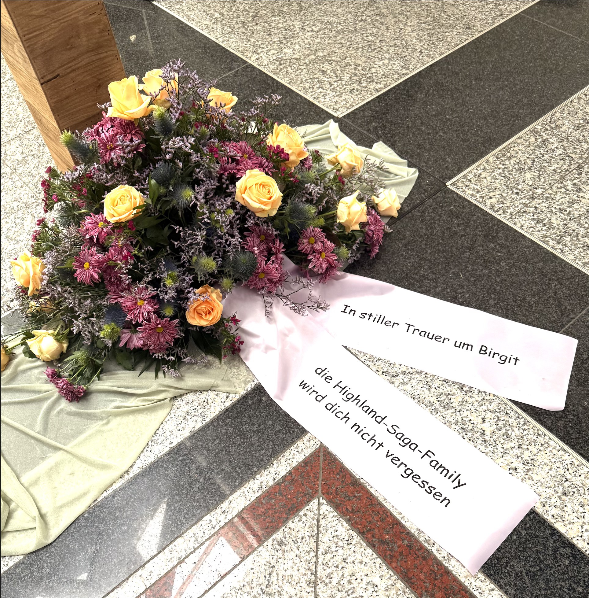 Highland - Heute mussten wir Abschied nehmen. Birgit, die Frau unseres ...
