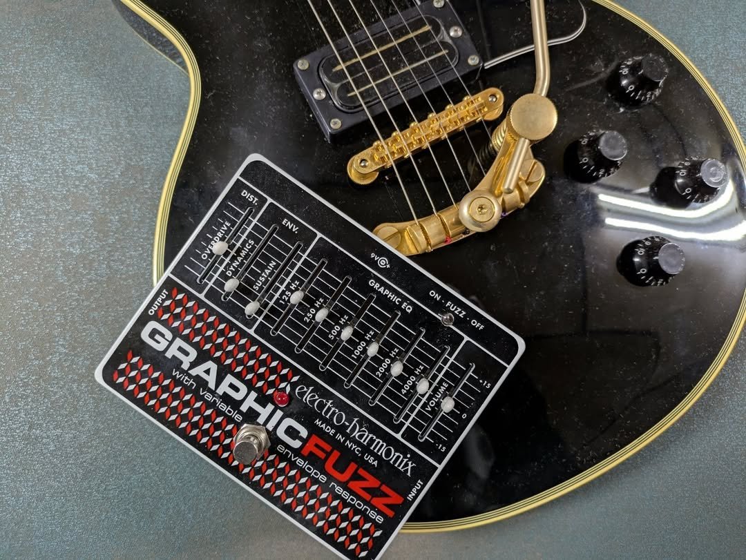 Electro Harmonix Graphic Fuzz pedal review